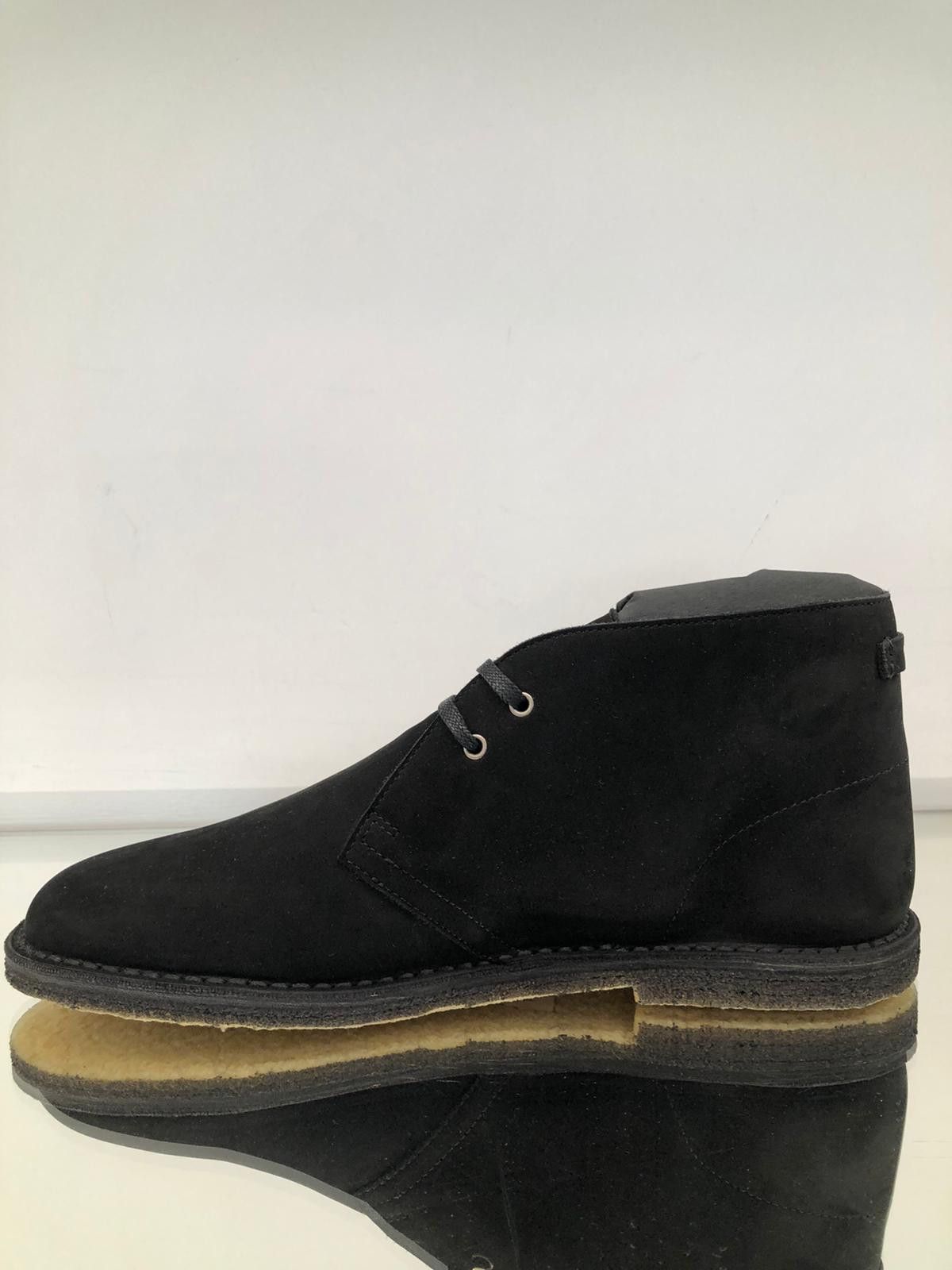 Oran Laced Boots in Suede Black Color