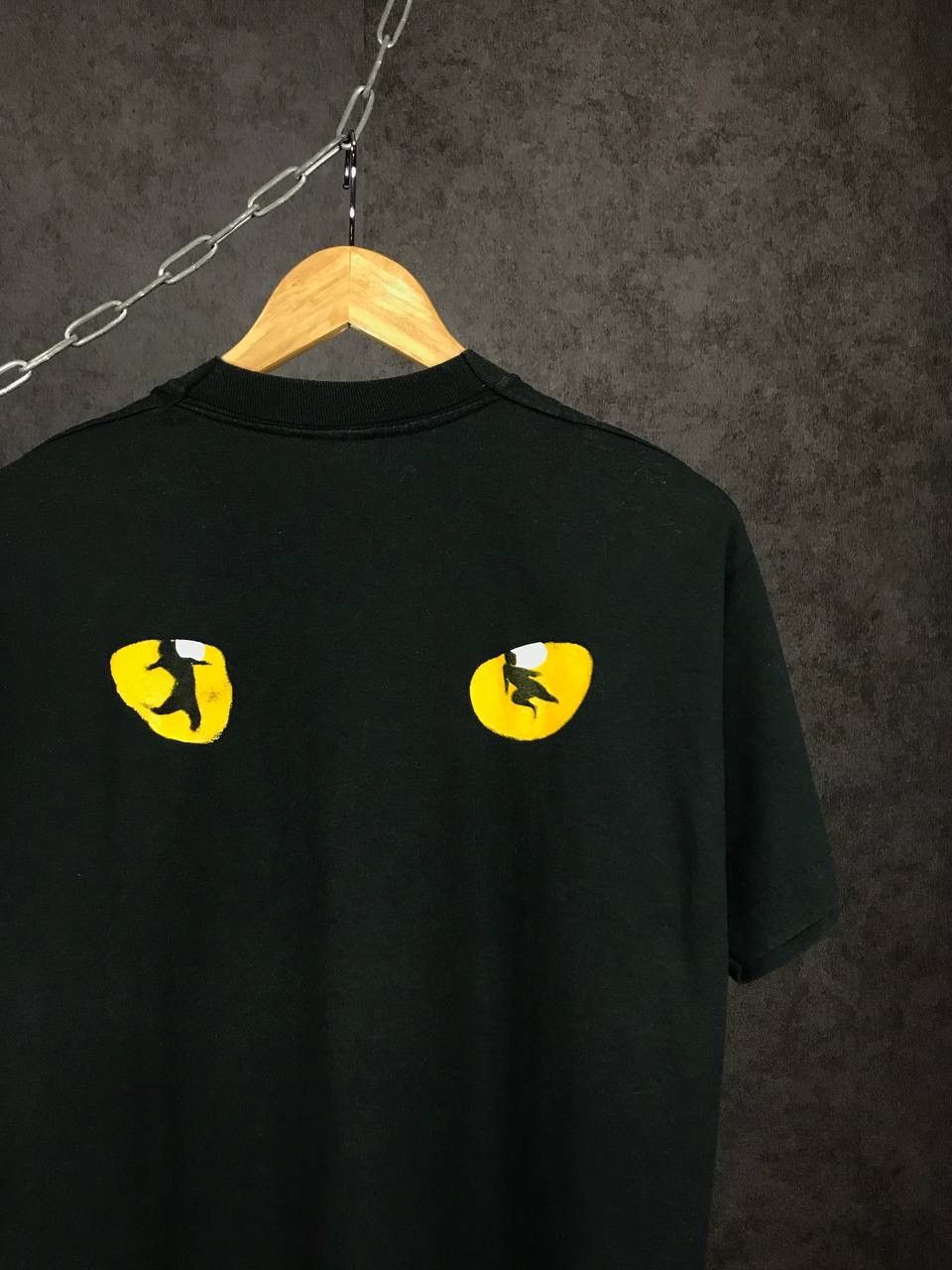 Vintage Cats 1981 The Really Useful American vintagemade in USA tee Size US L / EU 52-54 / 3 - 6 Thumbnail