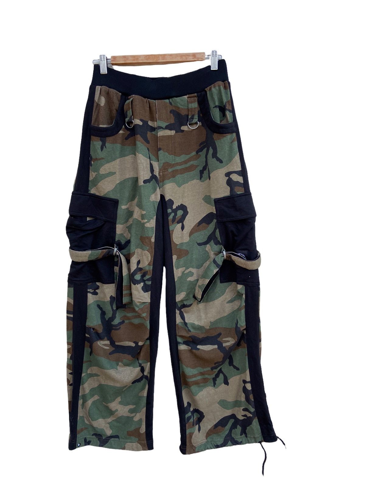 Los Angeles Apparel LOS ANGELES TERRITORY CAMOUFLAGE PARACHUT CARGO PANT Size US 32 / EU 48 - 1 Thumbnail