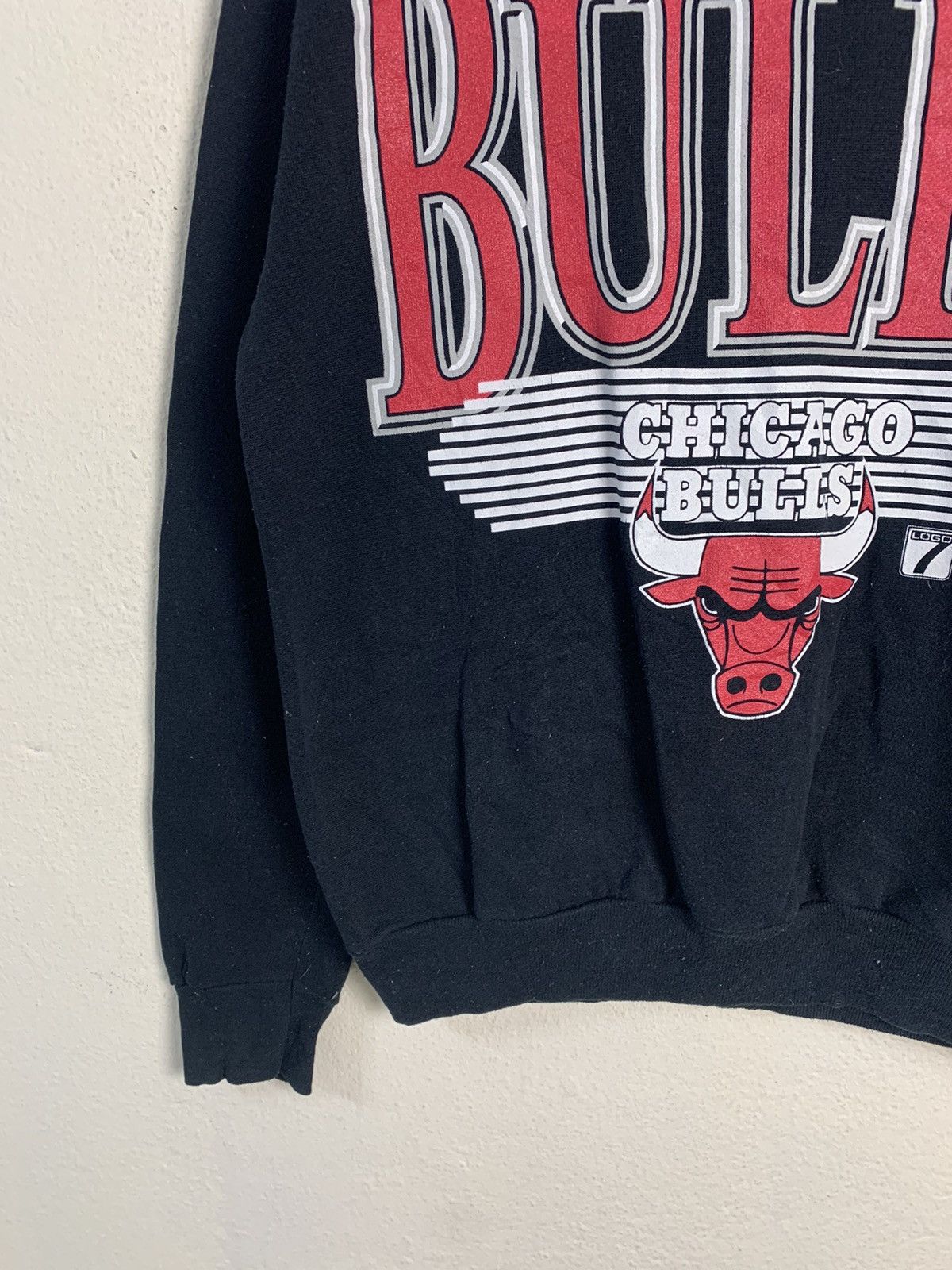 NBA Vintage Chicago Bulls Spellout Big Logo Sweatshirt Size US L / EU 52-54 / 3 - 3 Thumbnail