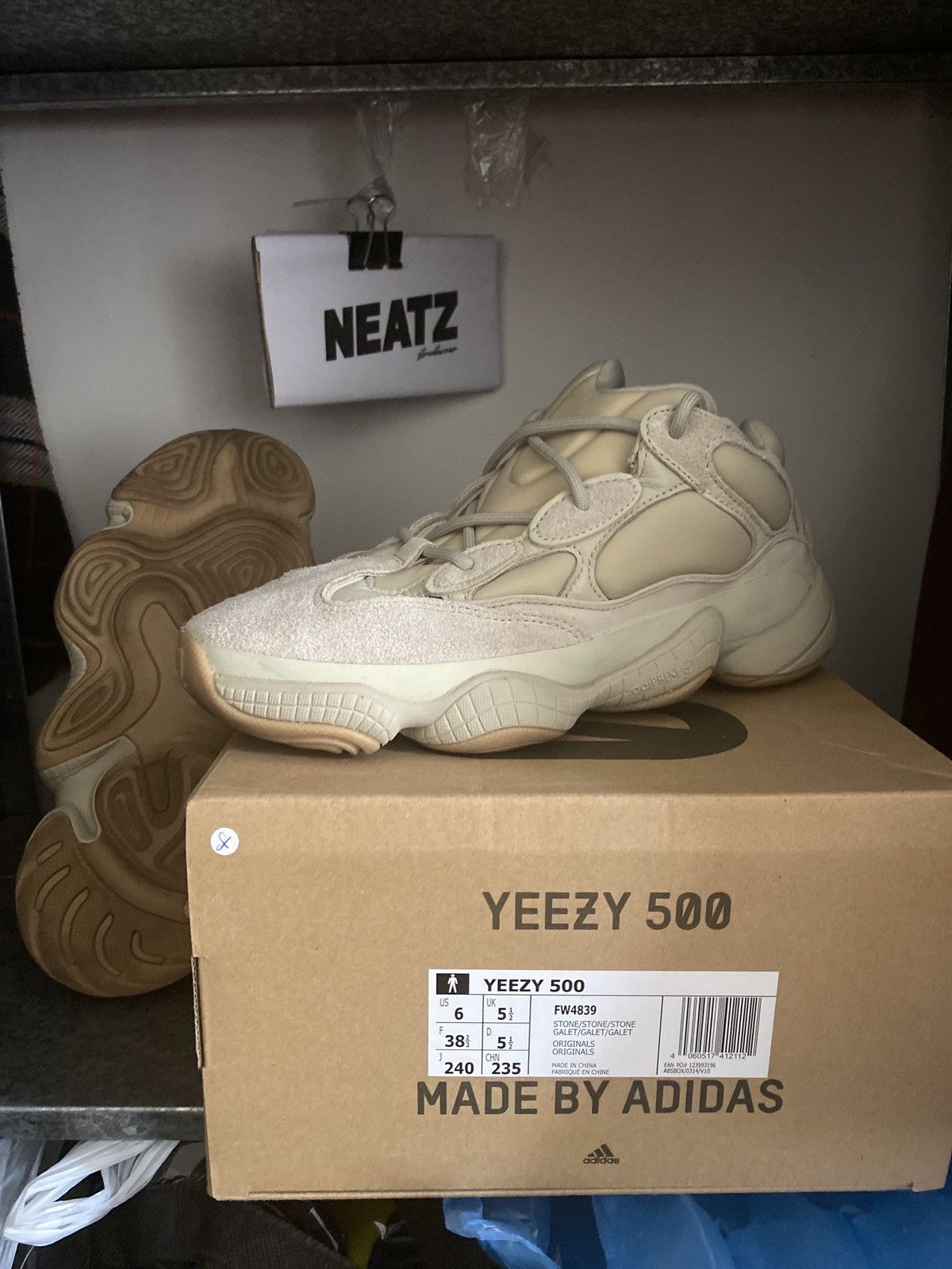 adidas gazelle silver green womens adidas Men's Yeezy 500 "Stone Salt"