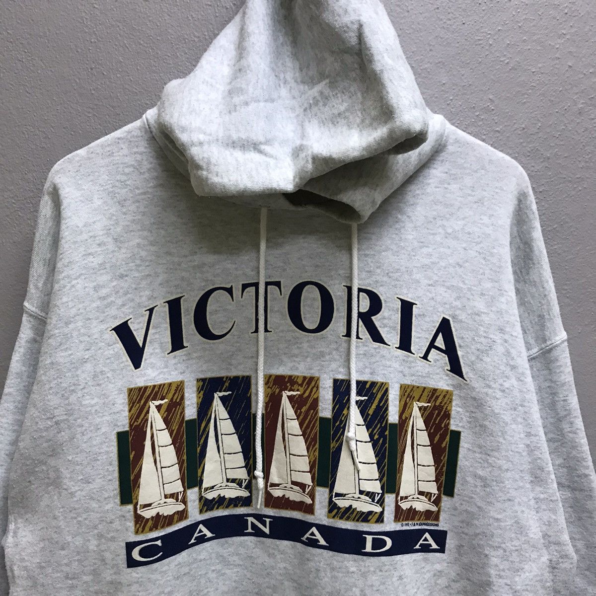 Vintage Vintage 90s Victoria Canada pullover hoodie Size US XL / EU 56 / 4 - 5 Thumbnail