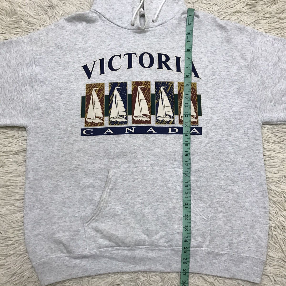 Vintage Vintage 90s Victoria Canada pullover hoodie Size US XL / EU 56 / 4 - 11 Thumbnail