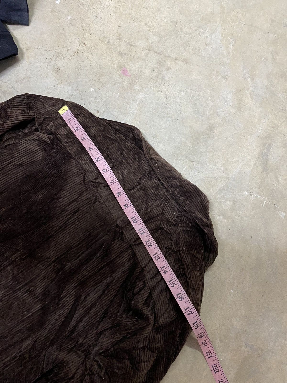 Saint Laurent Paris Vintage Saint Laurent Rive Gauche Brown Velvet Long Jacket Size US L / EU 52-54 / 3 - 9 Thumbnail