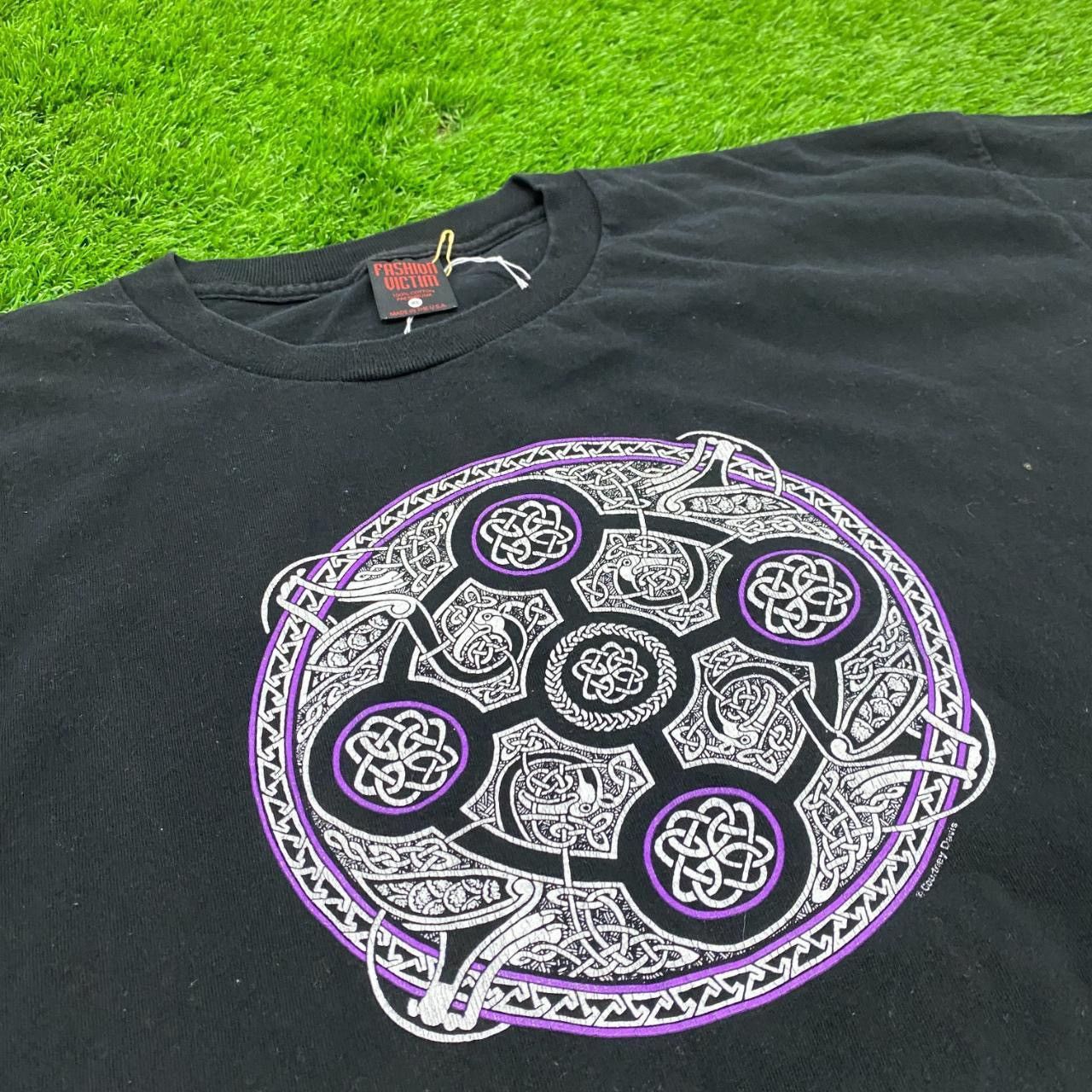 Fashion Victim × Tee Shirt × Vintage Vintage 90s Fashion