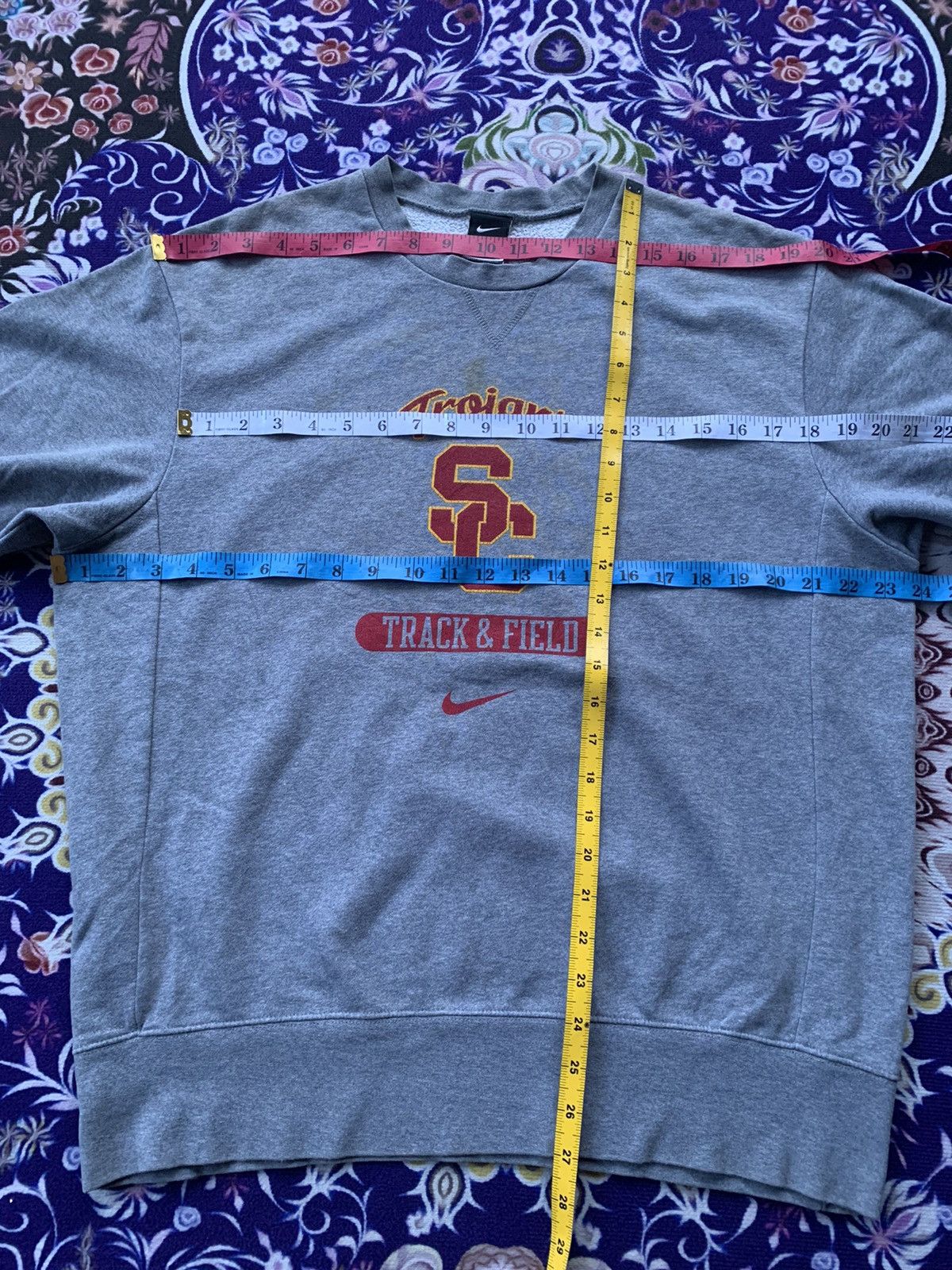 Nike Vintage Nike USC Trojans Sweatshirt Size US M / EU 48-50 / 2 - 7 Thumbnail