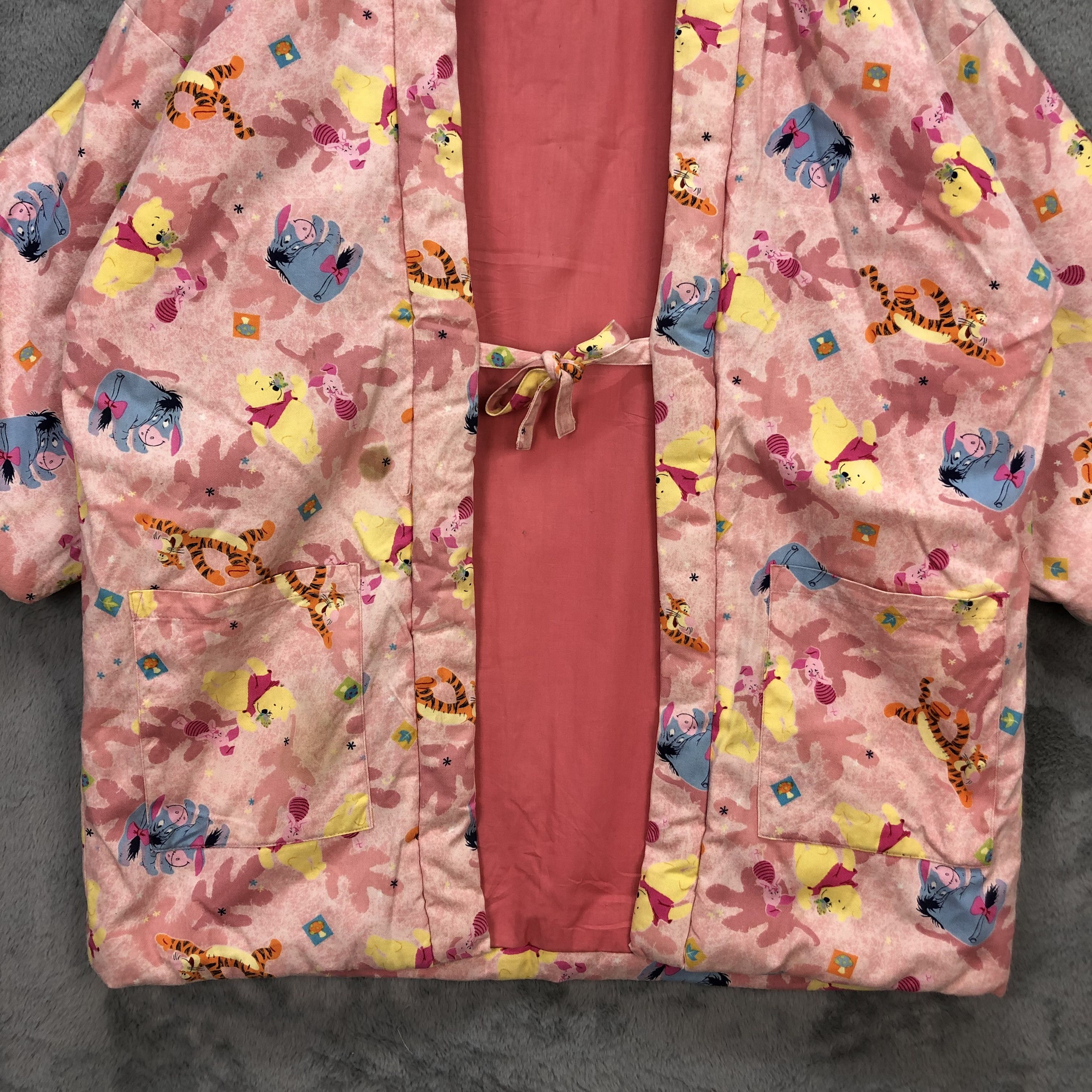 Disney VINTAGE POOH DISNEY CHARACTERS CARDIGAN / KIMONO #5696-203 Size US L / EU 52-54 / 3 - 3 Thumbnail