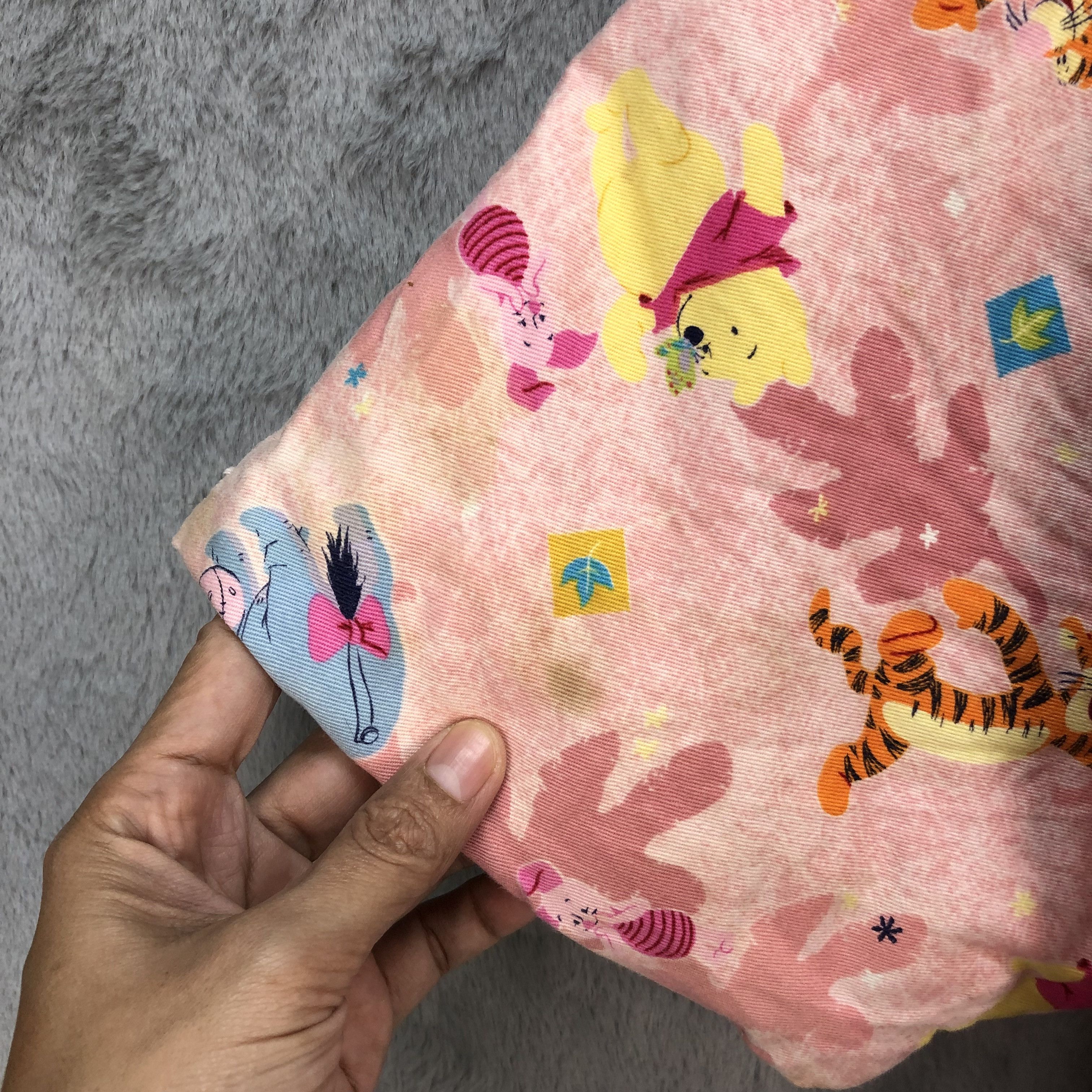 Disney VINTAGE POOH DISNEY CHARACTERS CARDIGAN / KIMONO #5696-203 Size US L / EU 52-54 / 3 - 15 Thumbnail