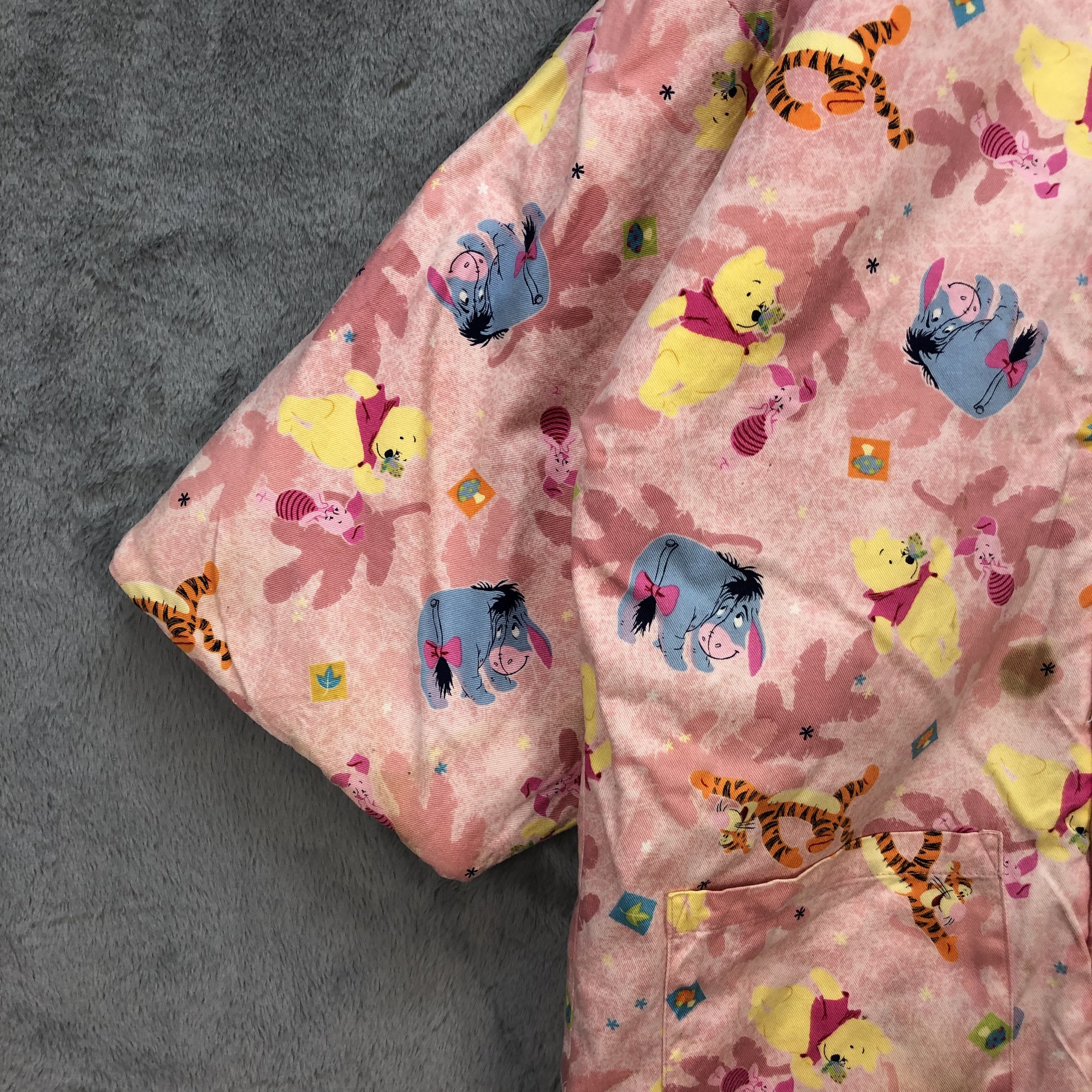 Disney VINTAGE POOH DISNEY CHARACTERS CARDIGAN / KIMONO #5696-203 Size US L / EU 52-54 / 3 - 6 Thumbnail