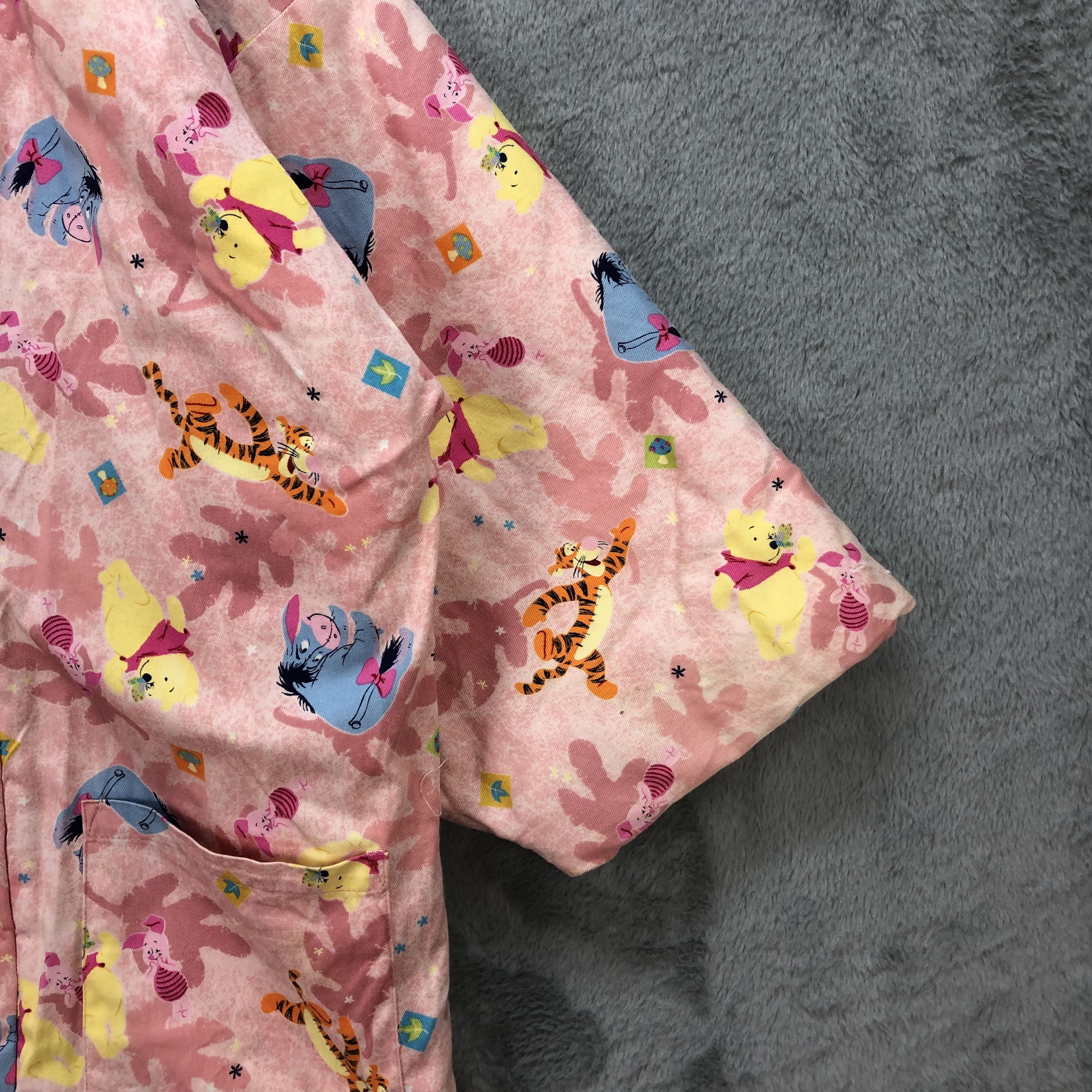 Disney VINTAGE POOH DISNEY CHARACTERS CARDIGAN / KIMONO #5696-203 Size US L / EU 52-54 / 3 - 8 Thumbnail
