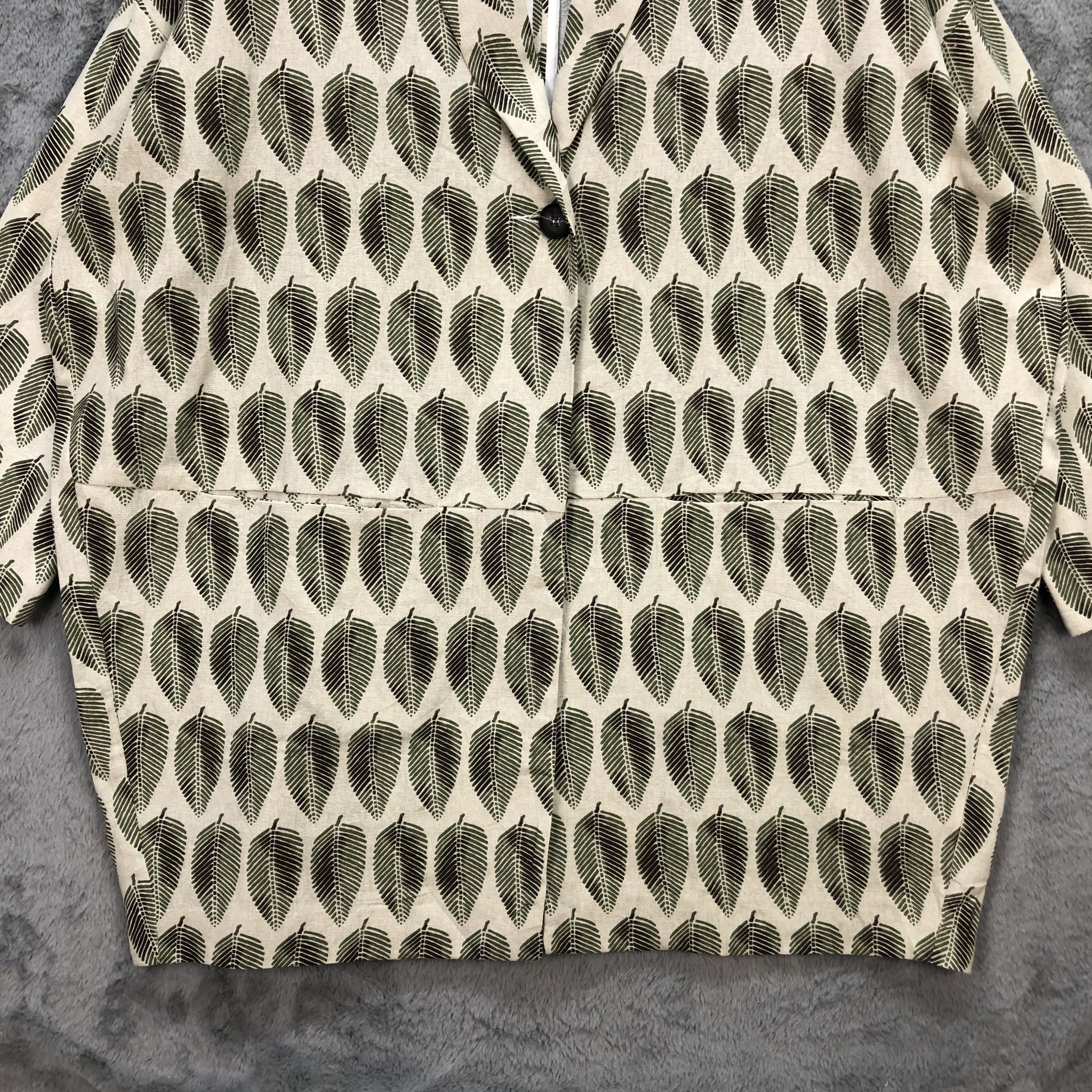 Japanese Brand STARROOM LEAF PRINTED BIG SIZE CARDIGAN / JACKET #5700-203 Size ONE SIZE - 3 Thumbnail