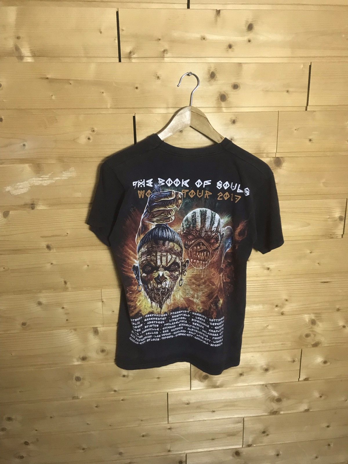 Band Tees Iron Maiden 2017 tour t-shirt Size US S / EU 44-46 / 1 - 13 Thumbnail