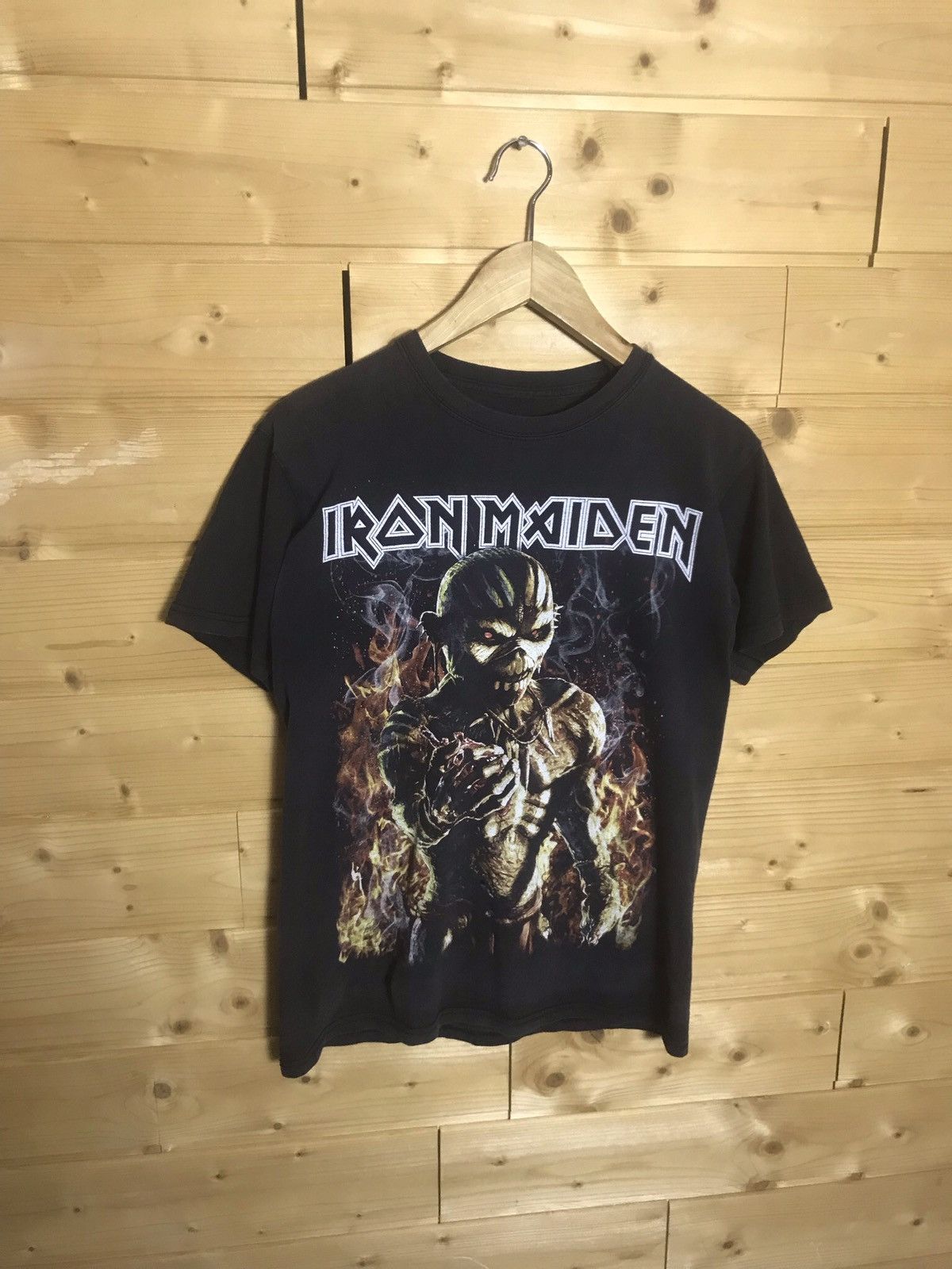 Band Tees Iron Maiden 2017 tour t-shirt Size US S / EU 44-46 / 1 - 2 Thumbnail