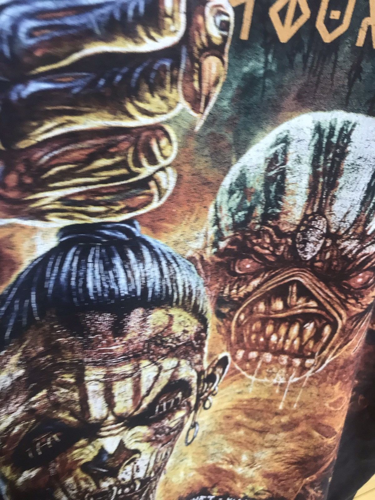 Band Tees Iron Maiden 2017 tour t-shirt Size US S / EU 44-46 / 1 - 14 Thumbnail