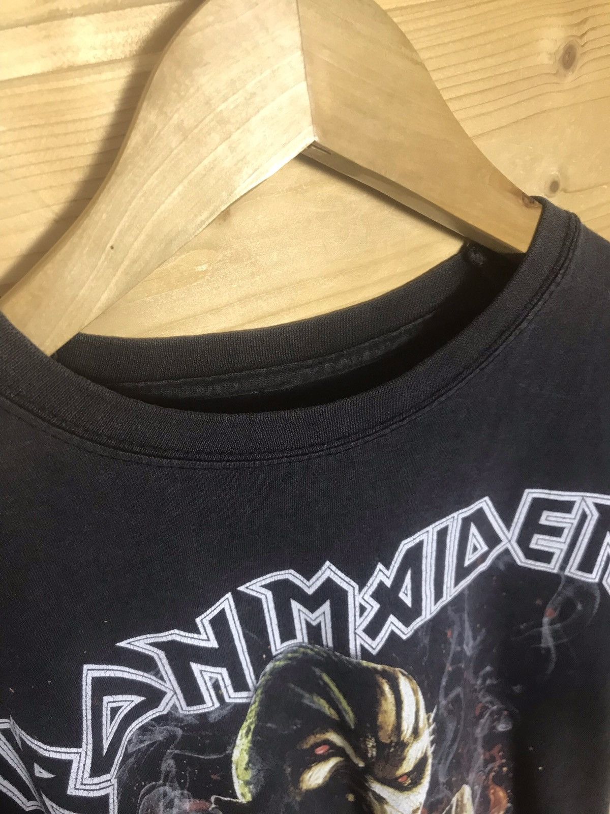 Band Tees Iron Maiden 2017 tour t-shirt Size US S / EU 44-46 / 1 - 9 Thumbnail
