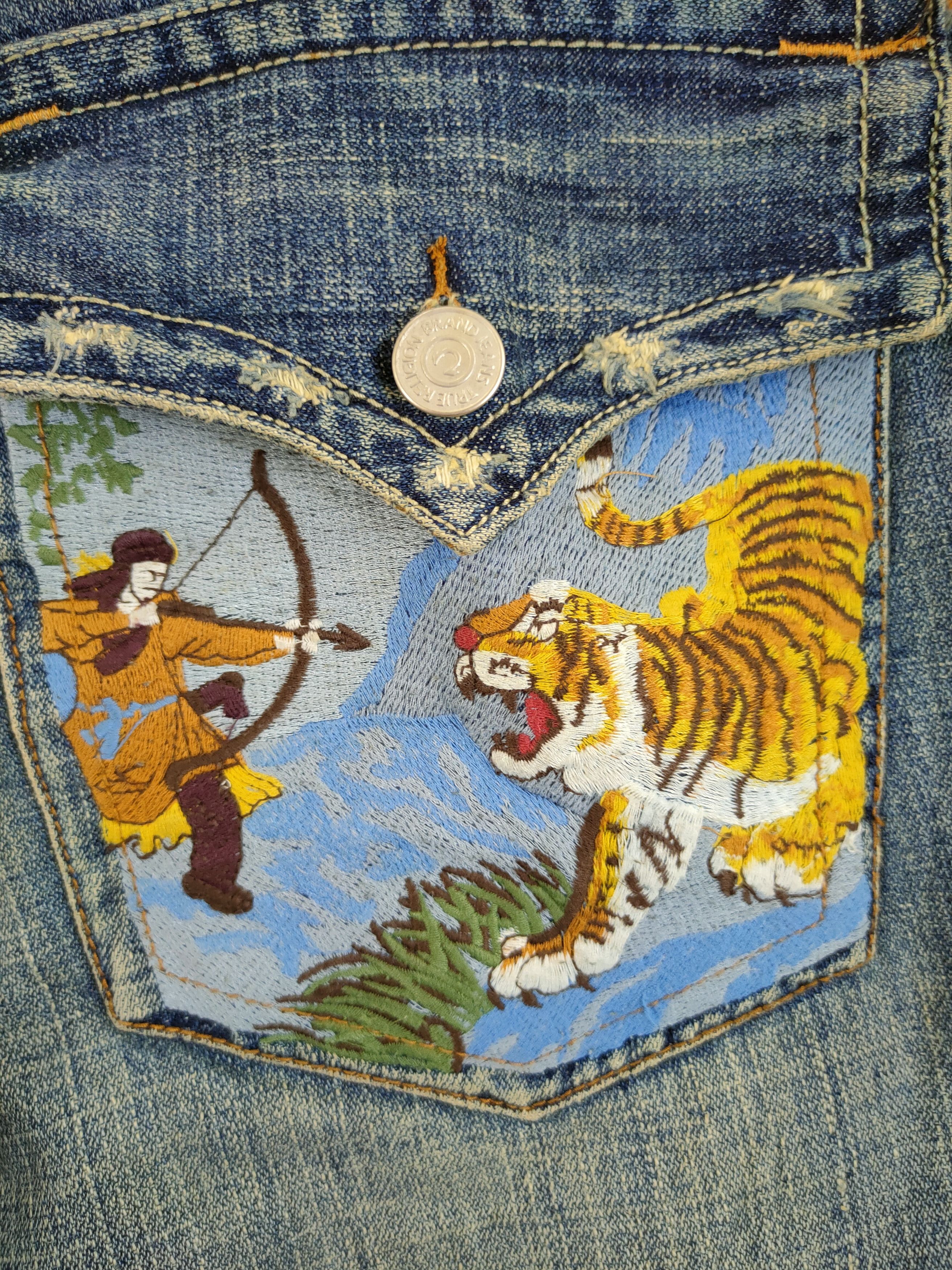 True Religion True Religion billy tiger distressed denim pants #46-888DLAL Size US 34 / EU 50 - 5 Thumbnail