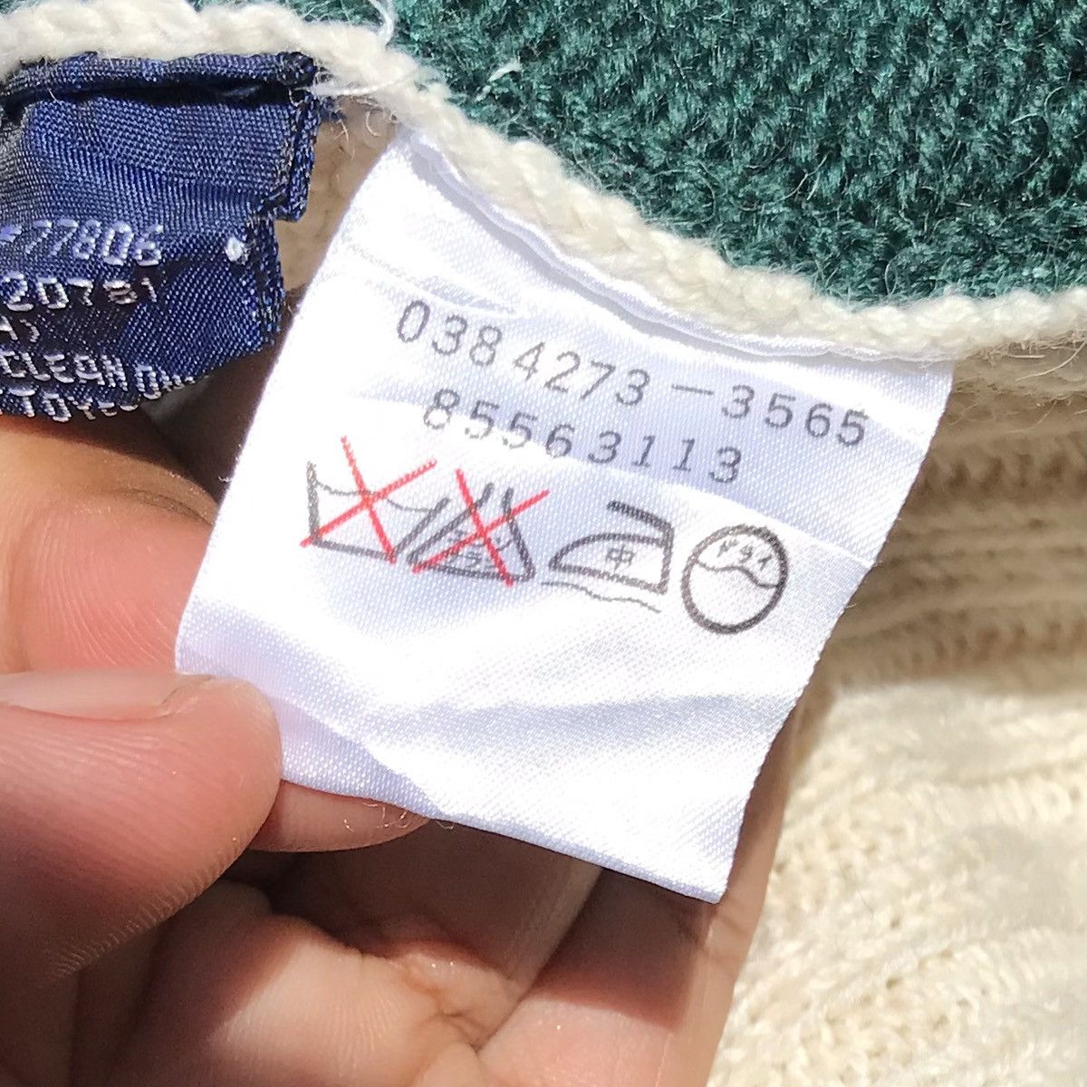 Tommy Hilfiger × Tommy Jeans × Vintage Vintage Tommy Hilfiger Knitwear Spellout Embroidery Tommy Size US M / EU 48-50 / 2 - 9 Thumbnail