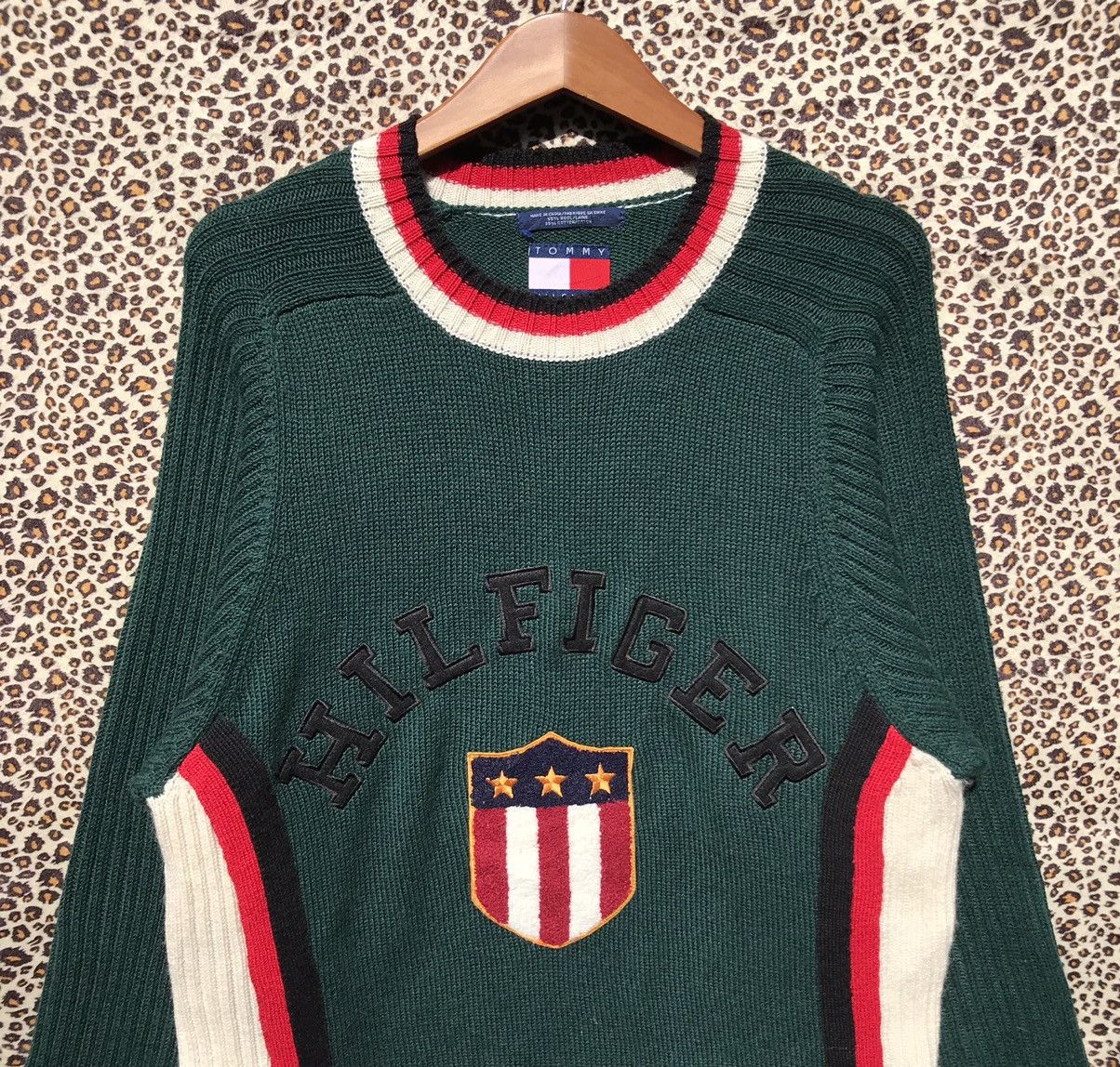 Tommy Hilfiger × Tommy Jeans × Vintage Vintage Tommy Hilfiger Knitwear Spellout Embroidery Tommy Size US M / EU 48-50 / 2 - 5 Thumbnail