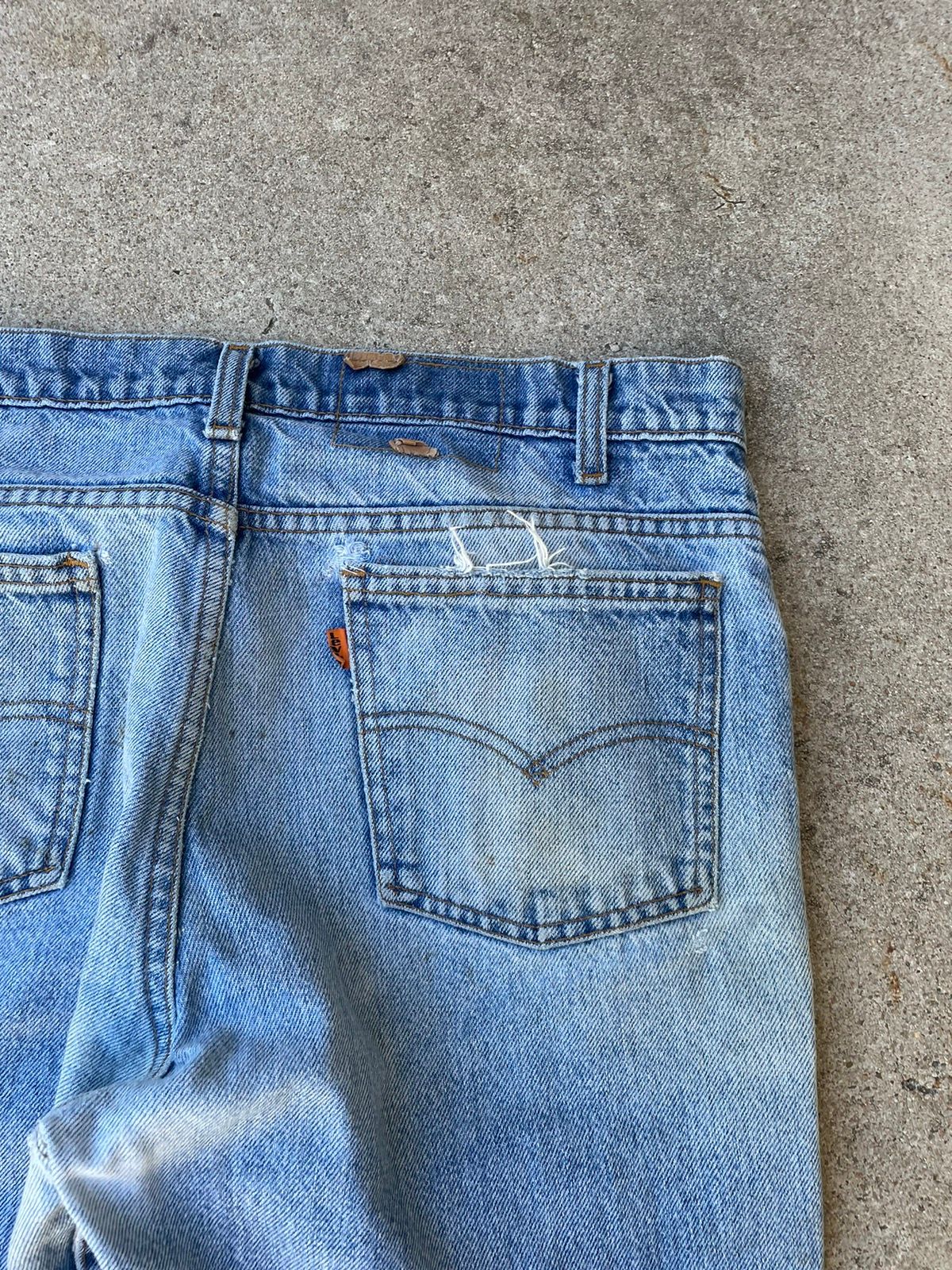 Vintage Vtg 80s Levis 517 Orange Tab Bootcut Distressed Jeans 34x31 Size US 32 / EU 48 - 8 Thumbnail