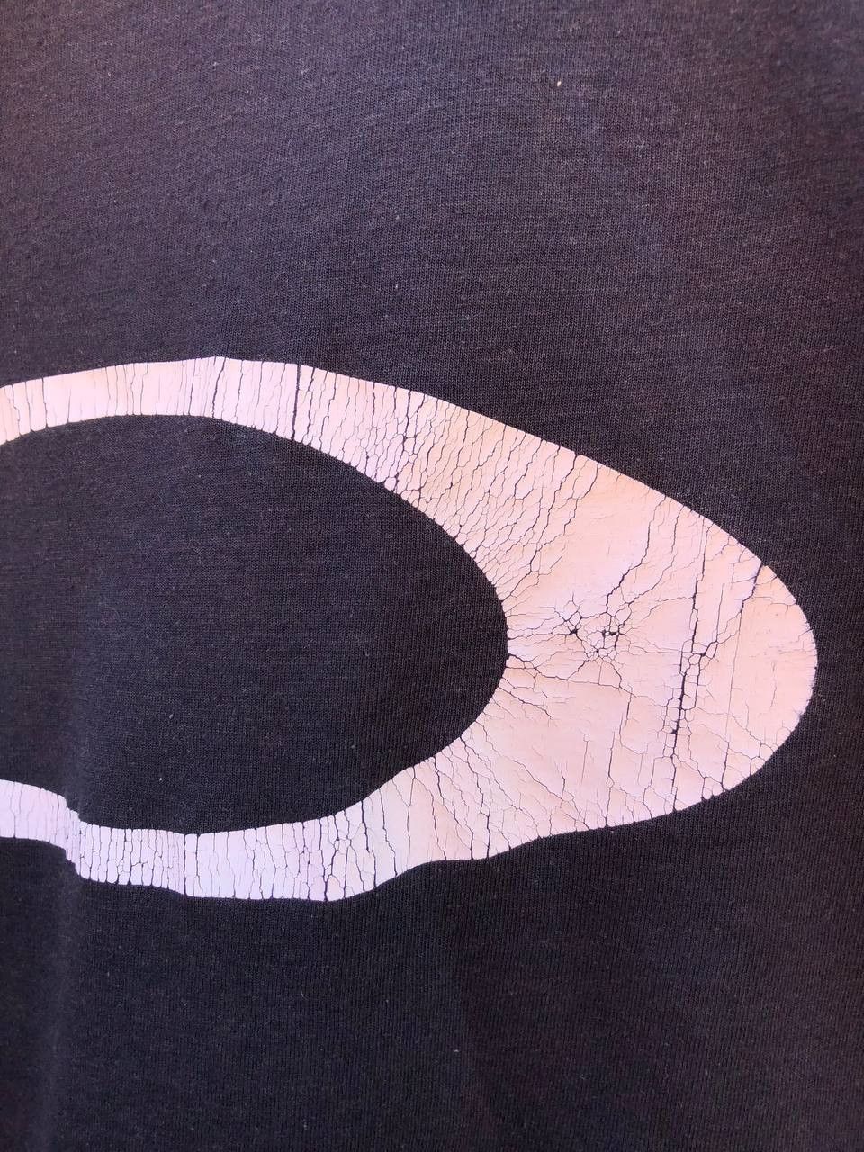 Vintage Vintage Oakley Tee Shirt Size US S / EU 44-46 / 1 - 5 Thumbnail