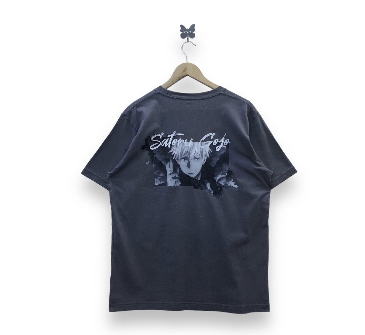 Uniqlo Jujutsu Kaisen X Uniqlo Satoru Gojo Single Pocket Tshirt Size US L / EU 52-54 / 3 - 1 Thumbnail