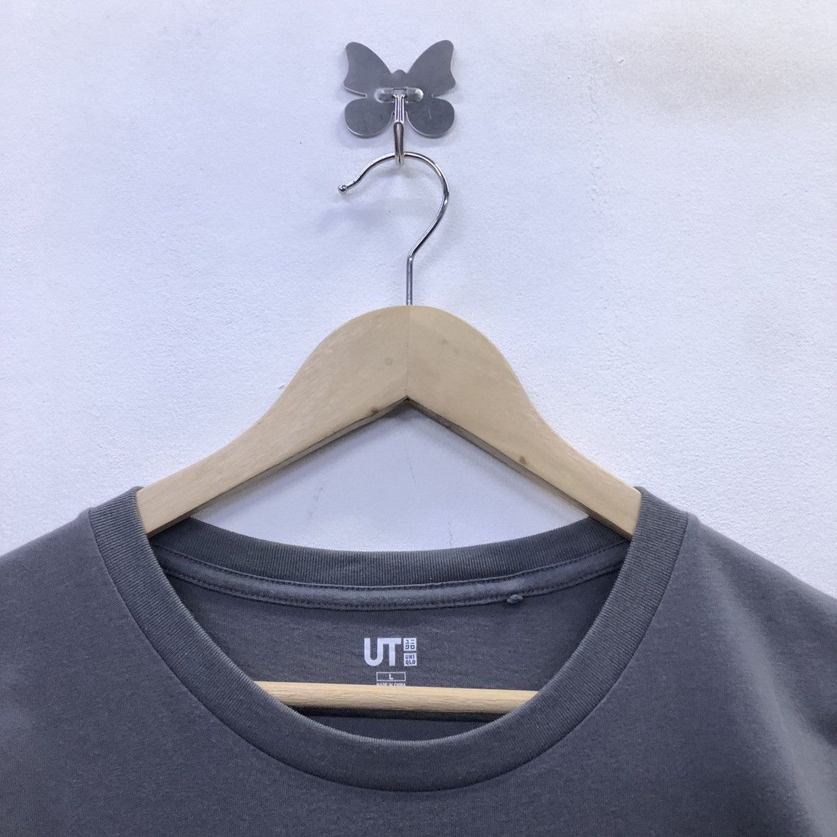 Uniqlo Jujutsu Kaisen X Uniqlo Satoru Gojo Single Pocket Tshirt Size US L / EU 52-54 / 3 - 5 Thumbnail