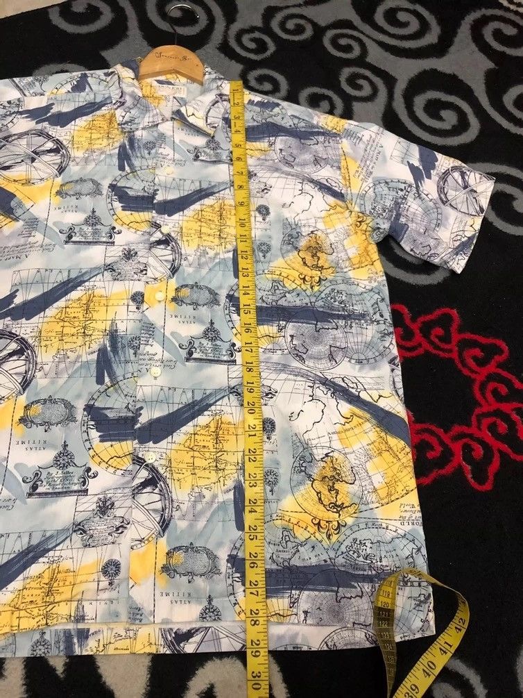 Vintage Vintage Map Motive Hawaiian Aloha Design Shirt Size US L / EU 52-54 / 3 - 12 Thumbnail
