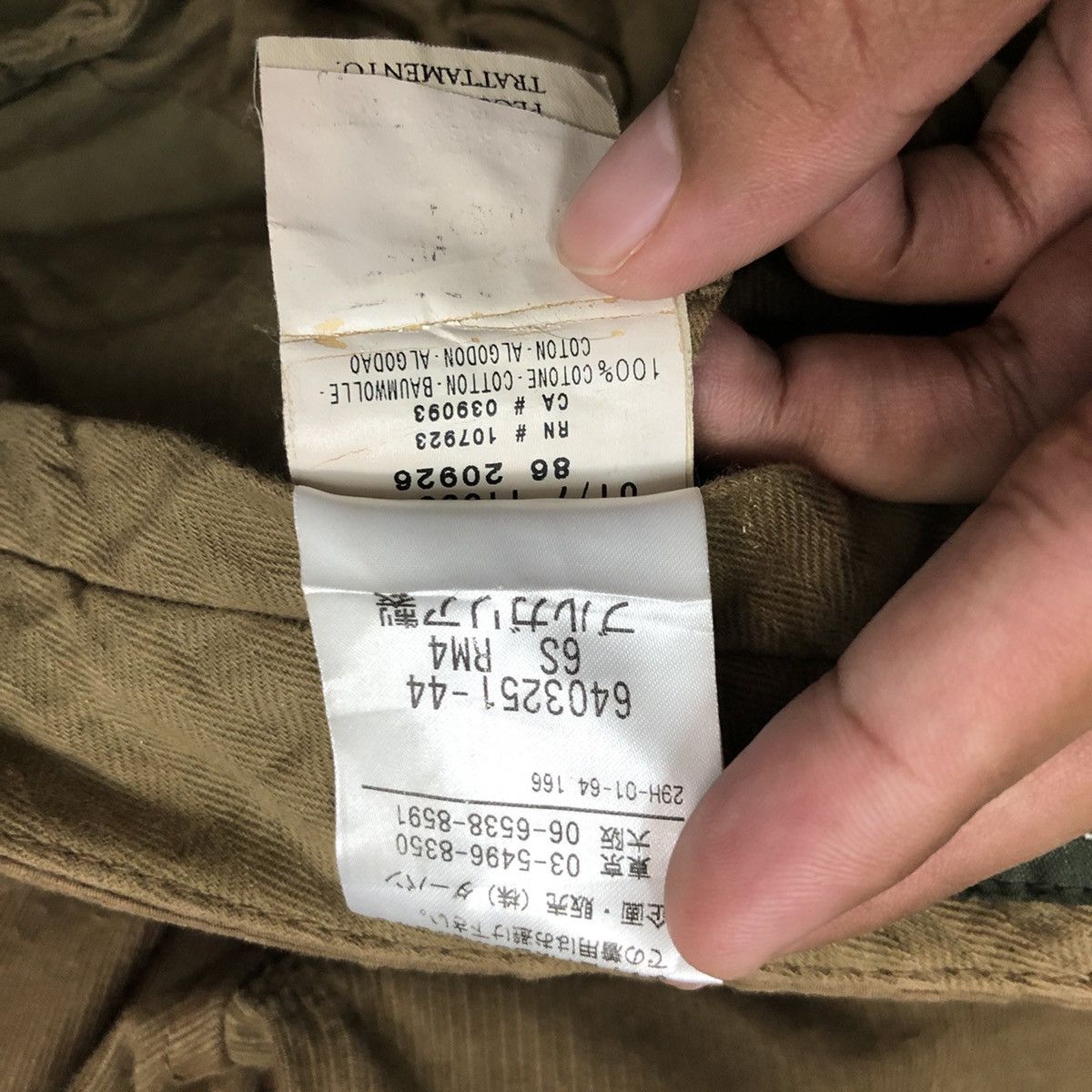 Henry Cotton's Vintage Henry Cottons Corduroi Pants W32 Made in Bulgaria Size US 32 / EU 48 - 9 Thumbnail