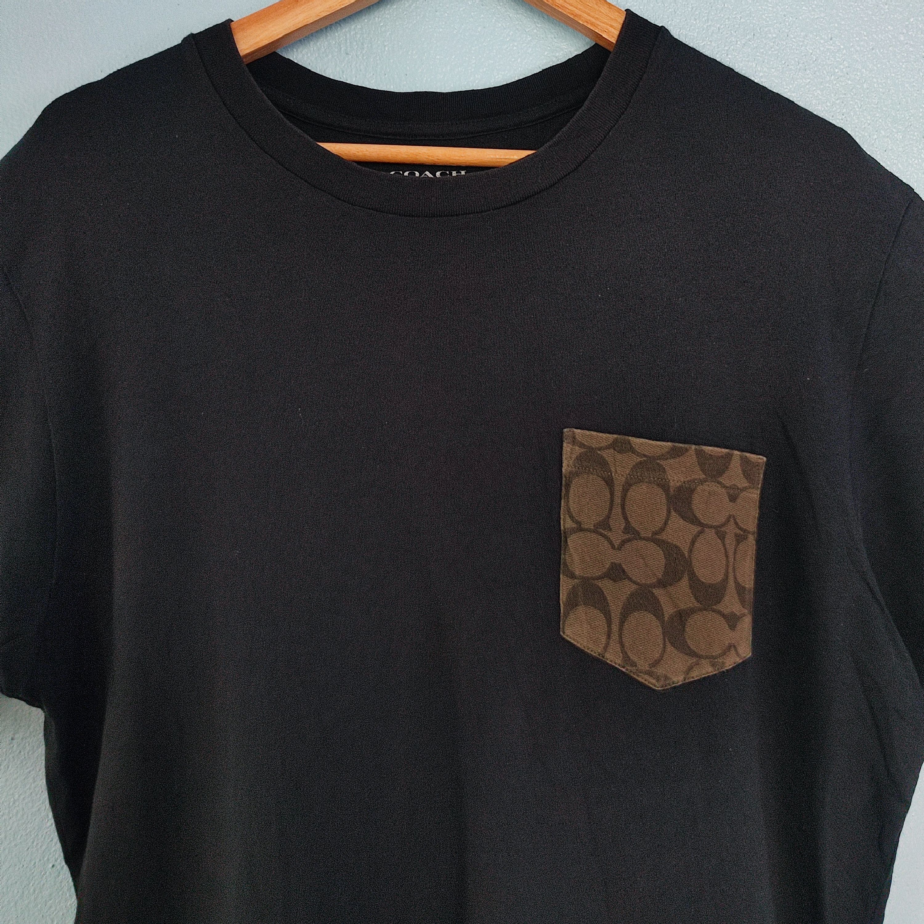 Coach × Vintage COACH Italian Designer Single Pocket Design Tshirt Size US L / EU 52-54 / 3 - 2 Thumbnail