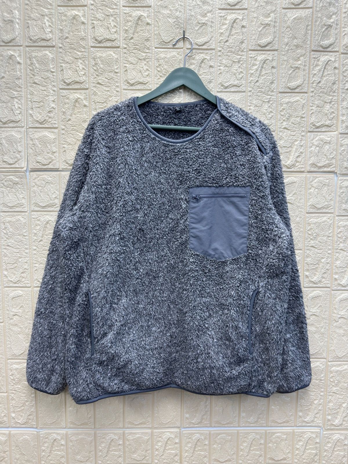 UNIQLO SHERPA FLEECE SWEATSHIRT(GR45)