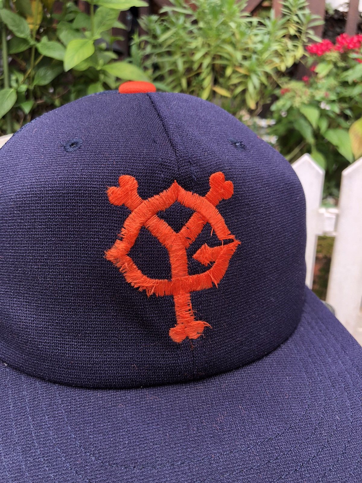 Japanese Brand COMBO TOKYO YOMIURI GIANTS BASEBALL TRUCKERS CAP HAT Size ONE SIZE - 14 Thumbnail