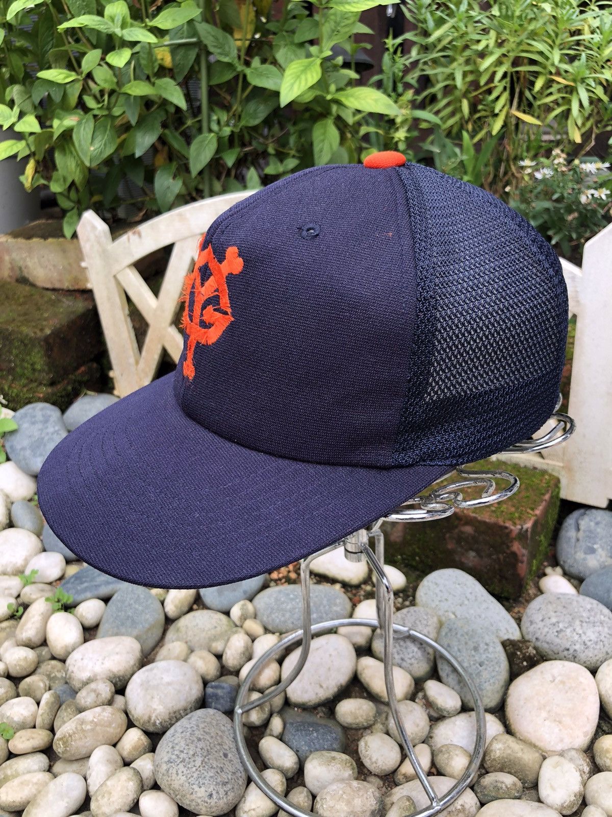 Japanese Brand COMBO TOKYO YOMIURI GIANTS BASEBALL TRUCKERS CAP HAT Size ONE SIZE - 15 Thumbnail