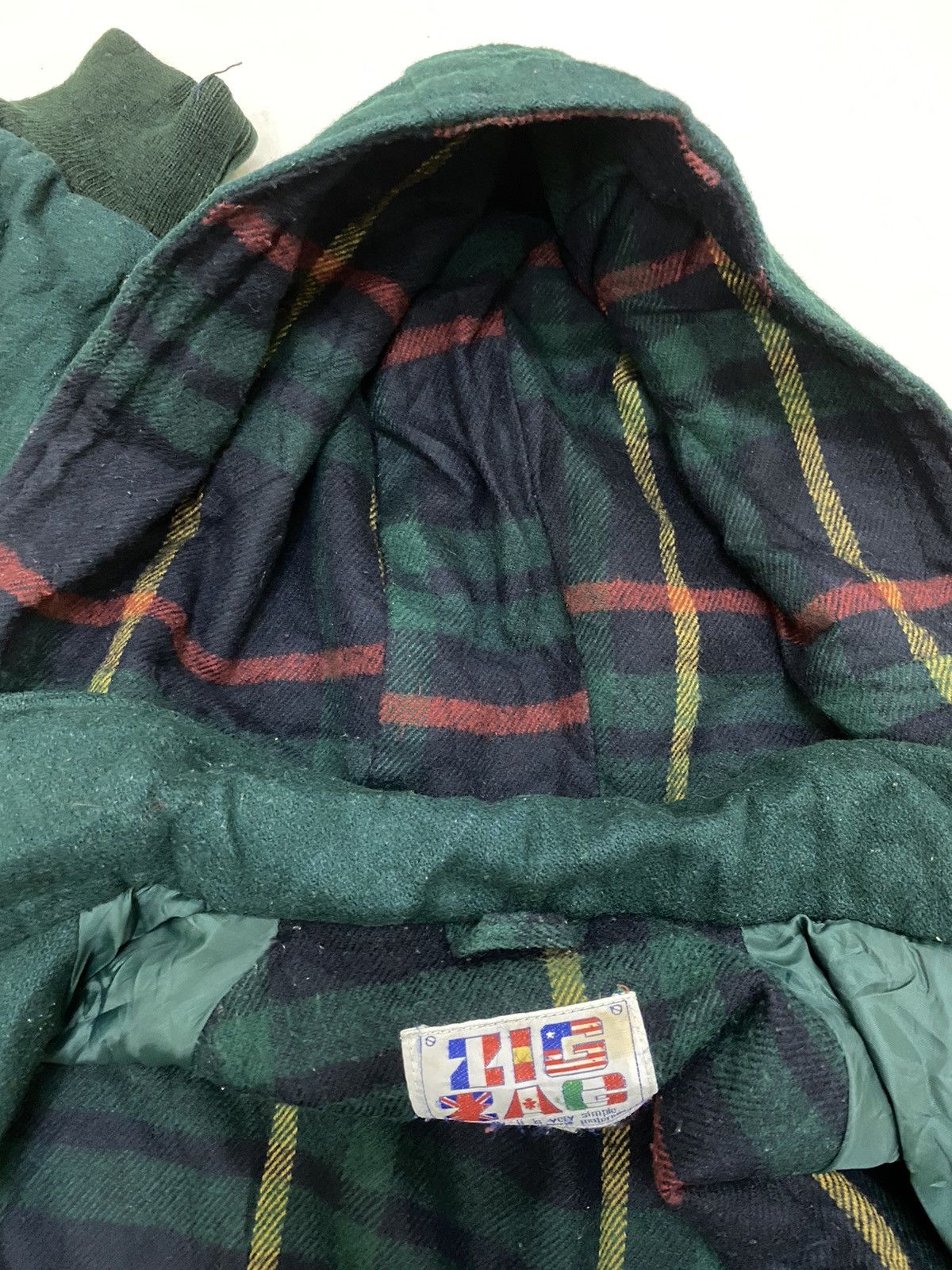 Japanese Brand × Vintage Vintage Japanese Brand Zig Zag Wool Bomber Jacket Hoodie Size US L / EU 52-54 / 3 - 9 Thumbnail