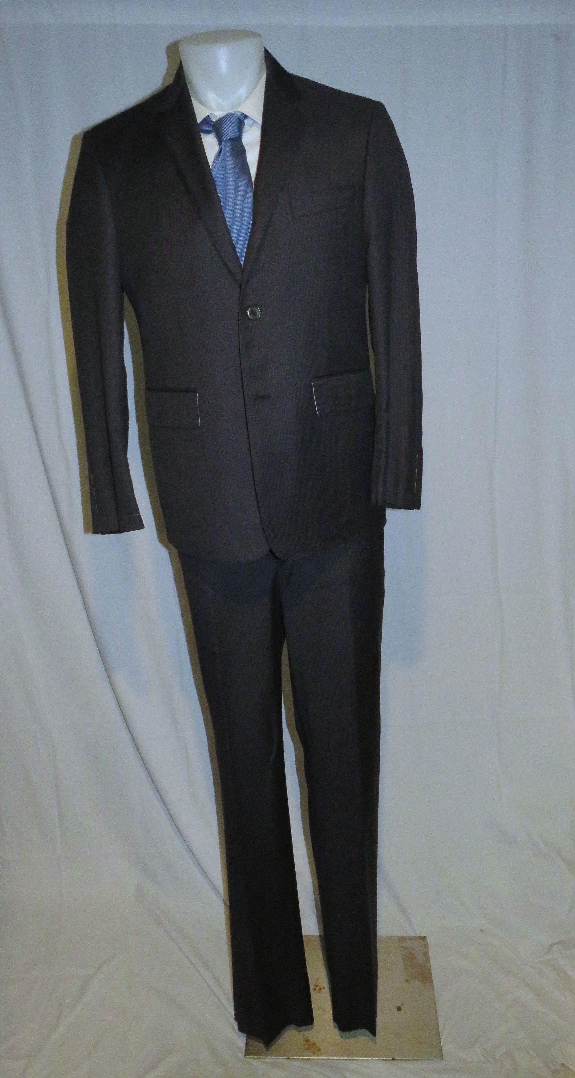 Charcoal Striped 3/2 Suit BB2 40R NWT