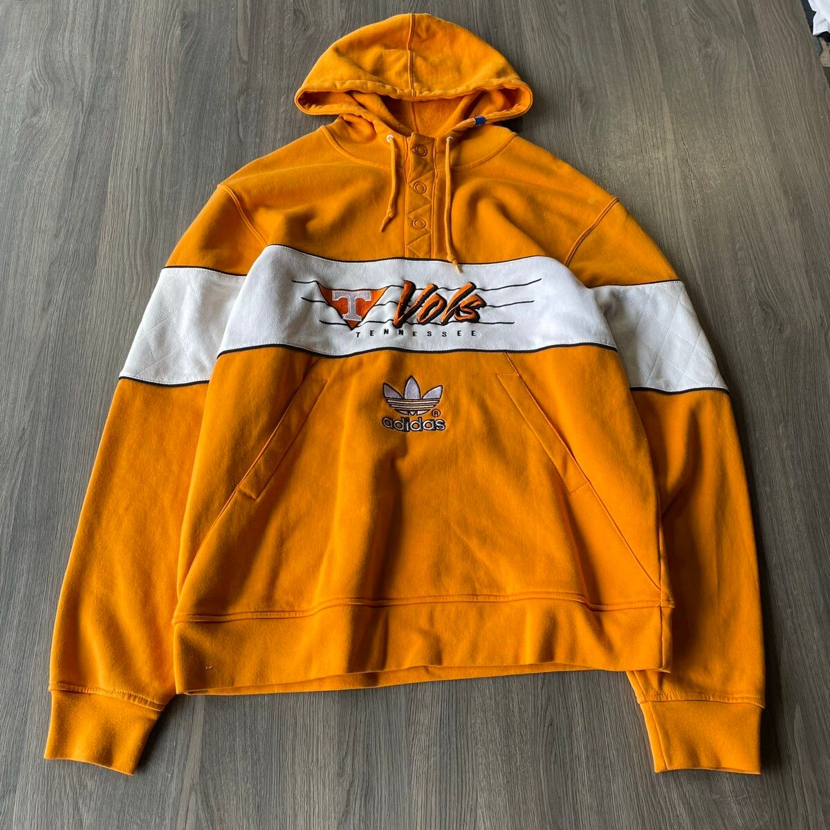Adidas Vintage Tennessee Adidas Hoodie/ Streetwear/ Outdoor Style/ Size US XL / EU 56 / 4 - 2 Preview