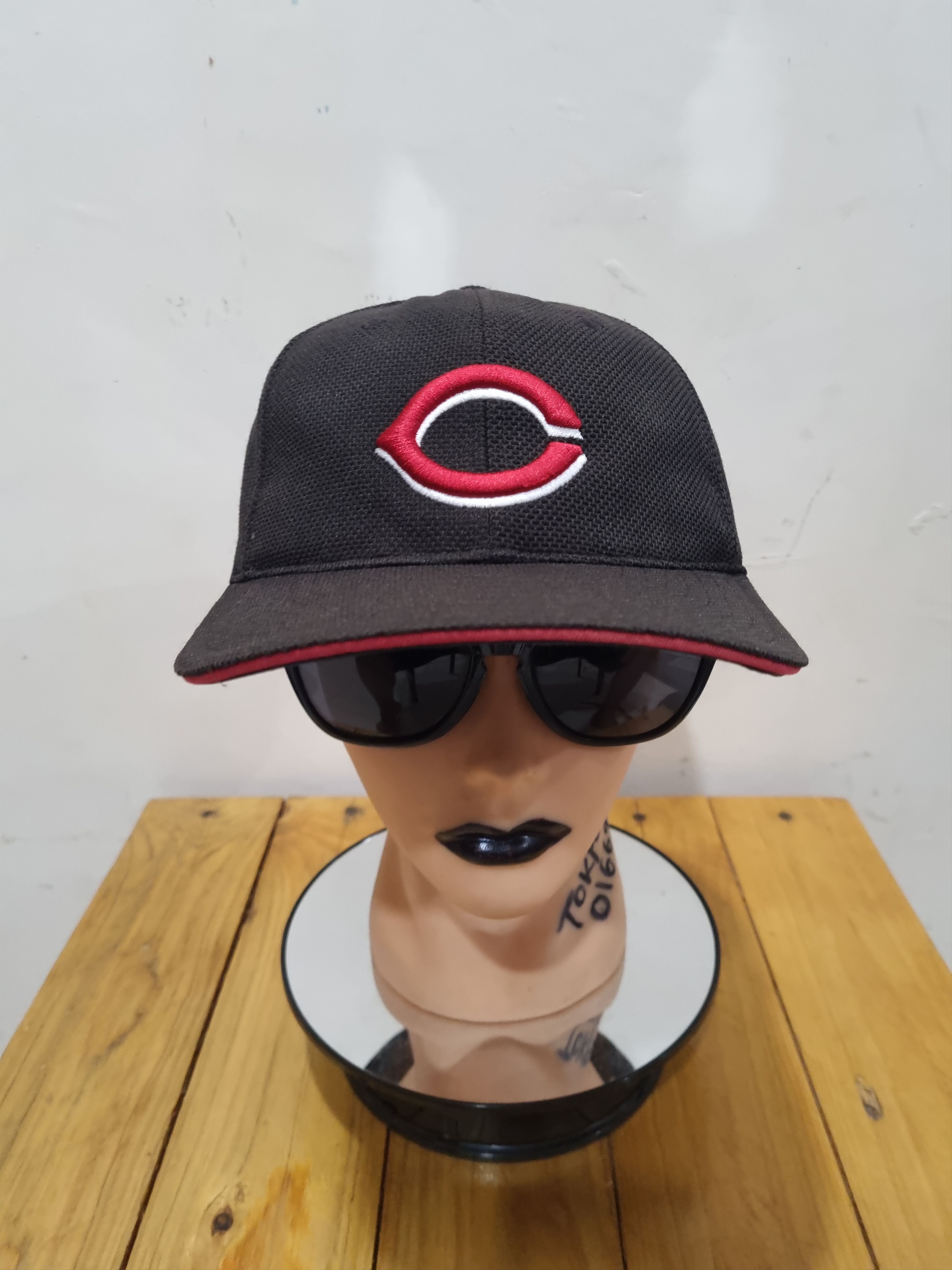NBA × New Era × Vintage Vintage New Era Reds C Hats x NBA Size ONE SIZE - 1 Thumbnail