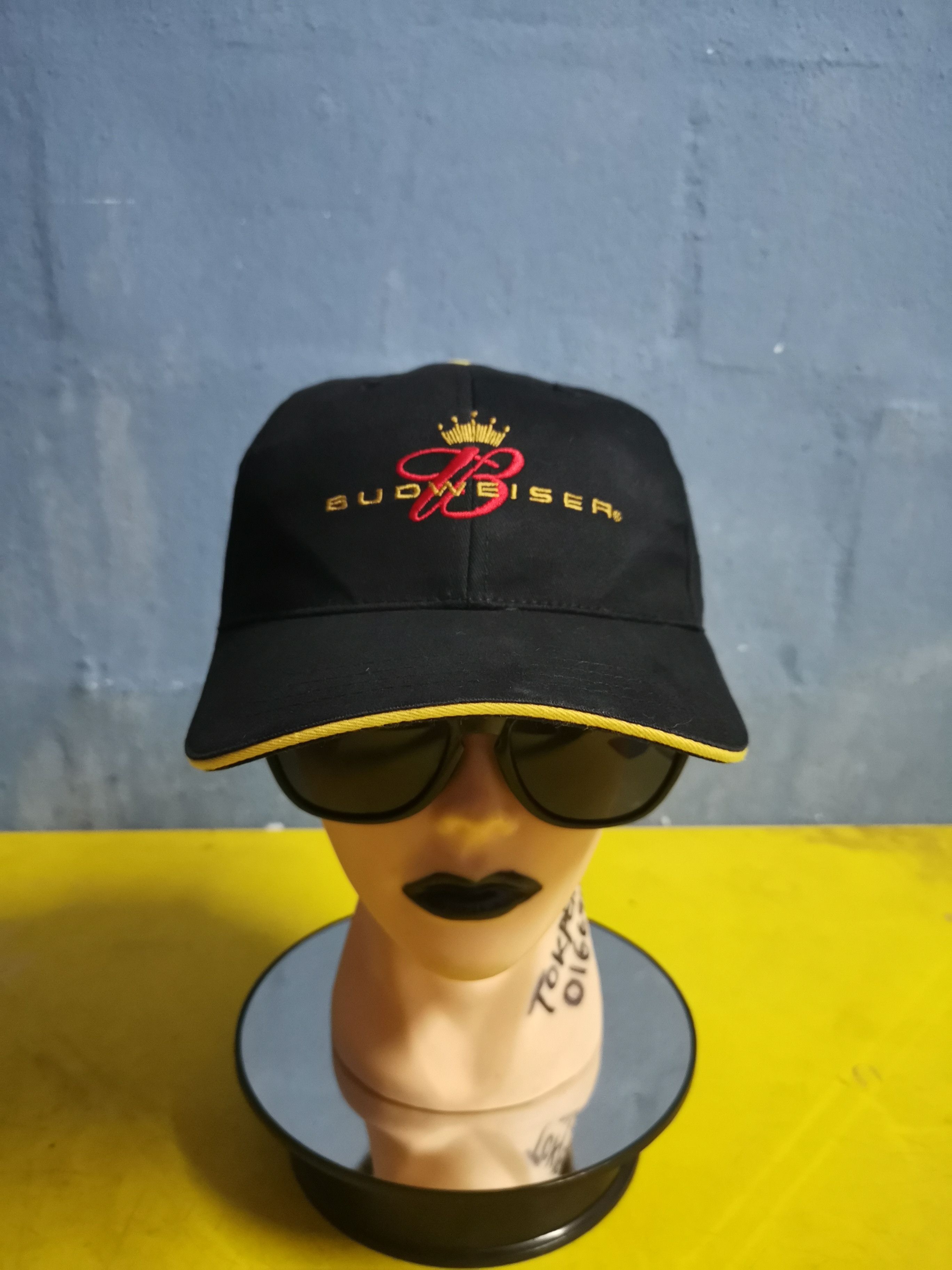 Budweiser × Vintage Vintage Budweiser Embroidery Hats Size ONE SIZE - 1 Thumbnail