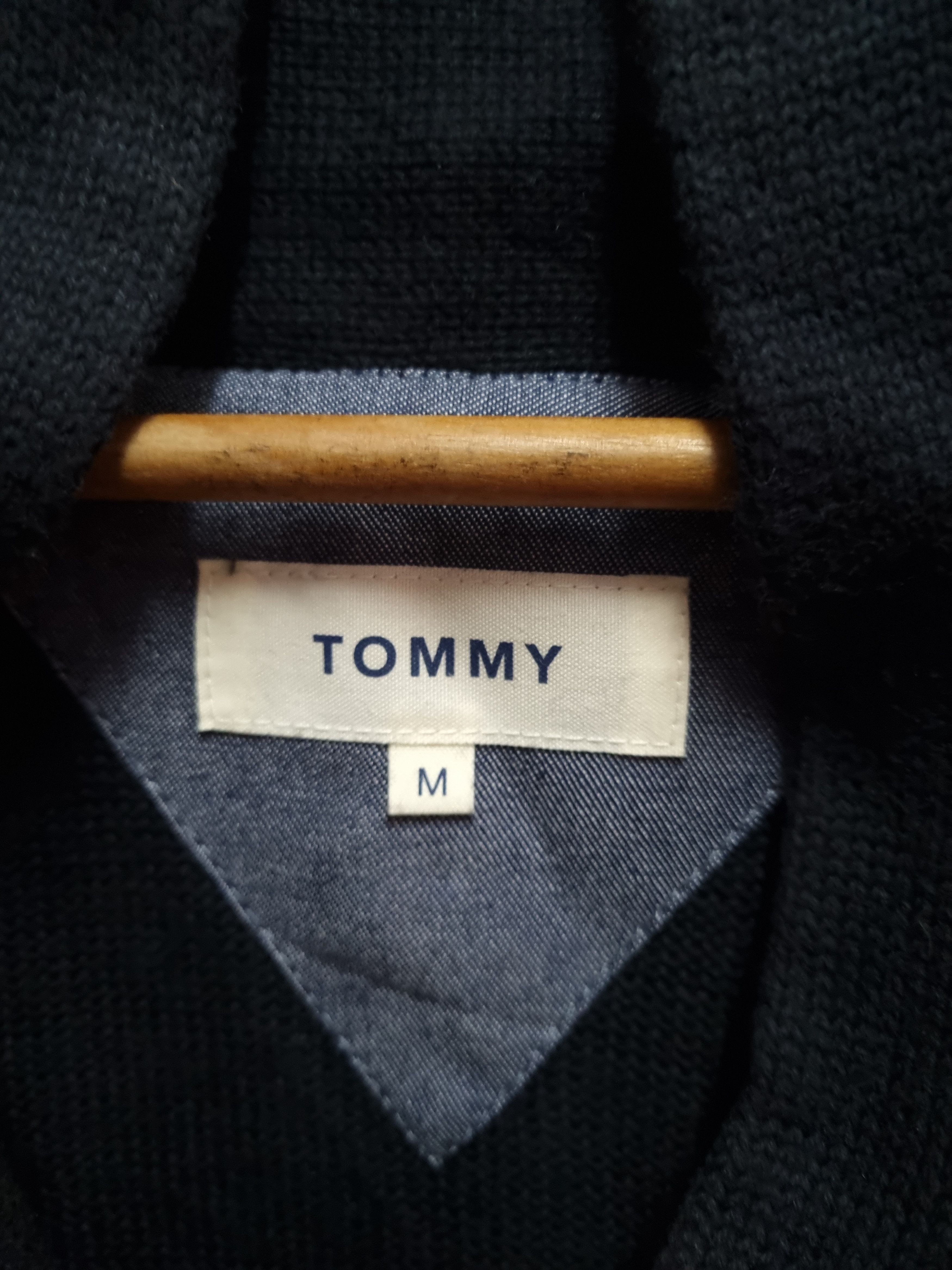 Tommy Hilfiger Nice Design Tommy Button Knitwear Size US M / EU 48-50 / 2 - 5 Thumbnail