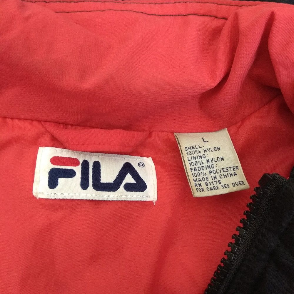 Fila Vintage Fila Italia Big Logo Sports Padded Puffer Jacket Size US L / EU 52-54 / 3 - 11 Thumbnail