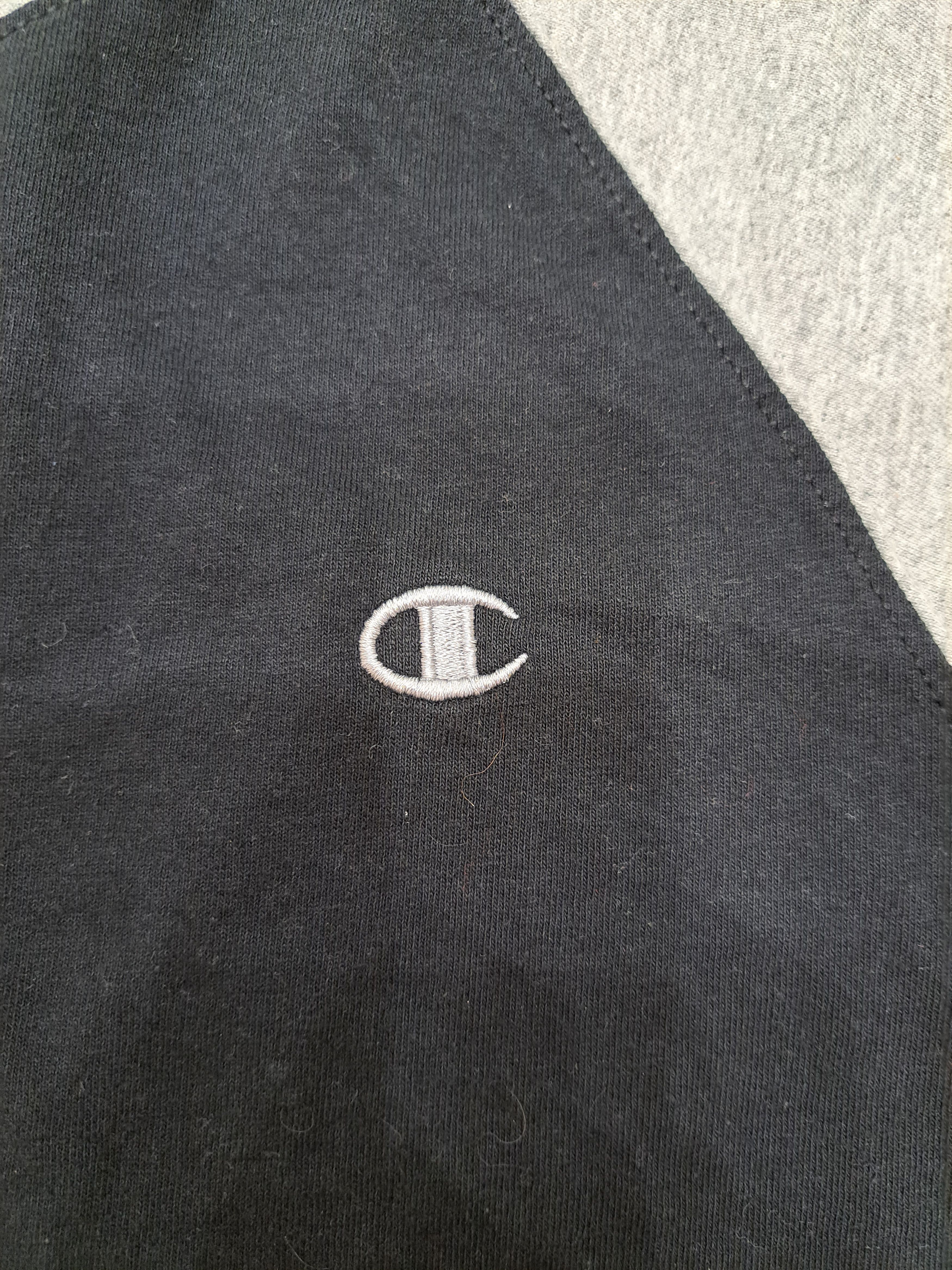 Champion Vintage Champion sleeves L size Size US L / EU 52-54 / 3 - 2 Thumbnail