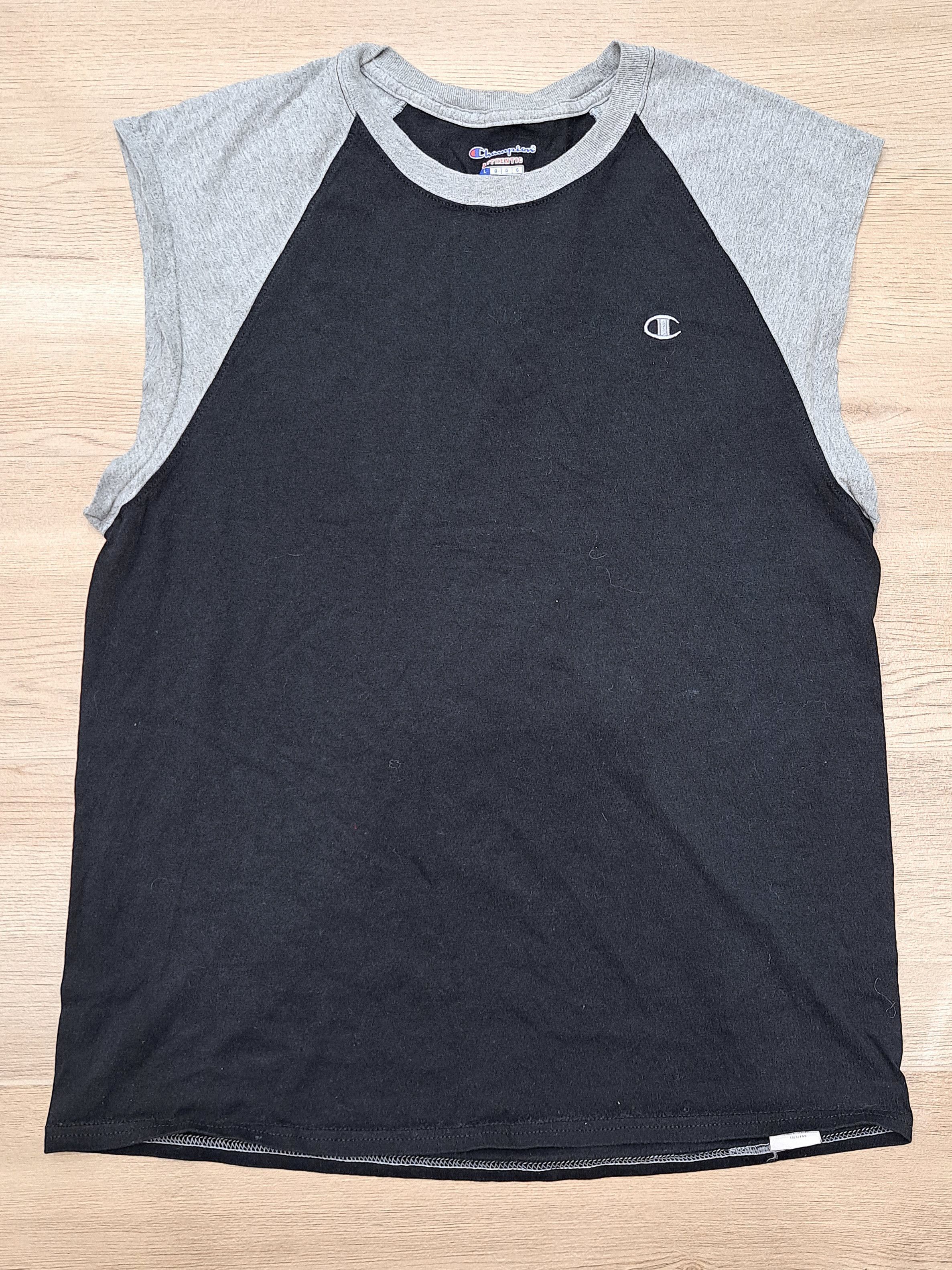 Champion Vintage Champion sleeves L size Size US L / EU 52-54 / 3 - 1 Thumbnail