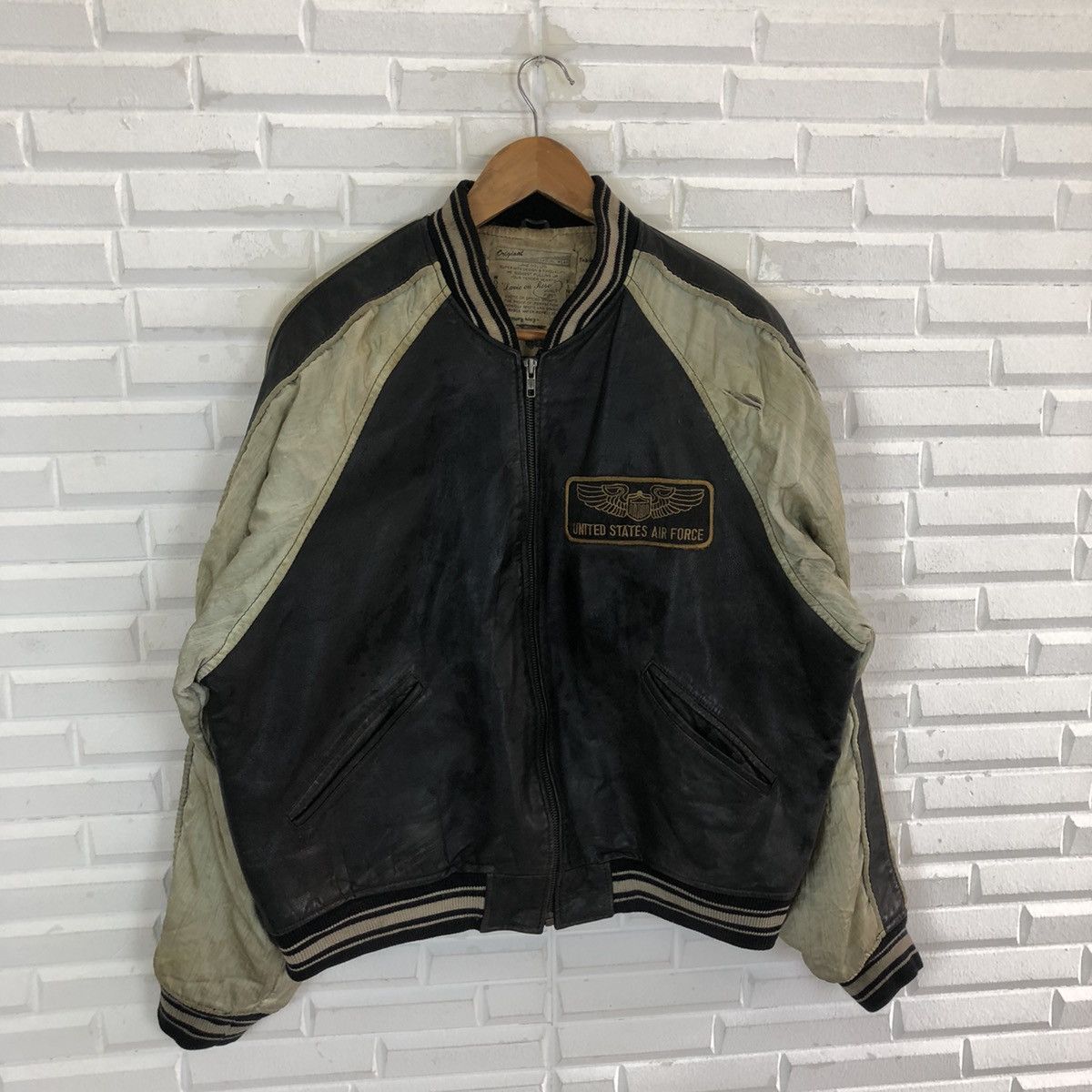 Vintage UNITED STATES AIR FORCE VARSITY LEATHER JACKET Size US XL / EU 56 / 4 - 4 Thumbnail