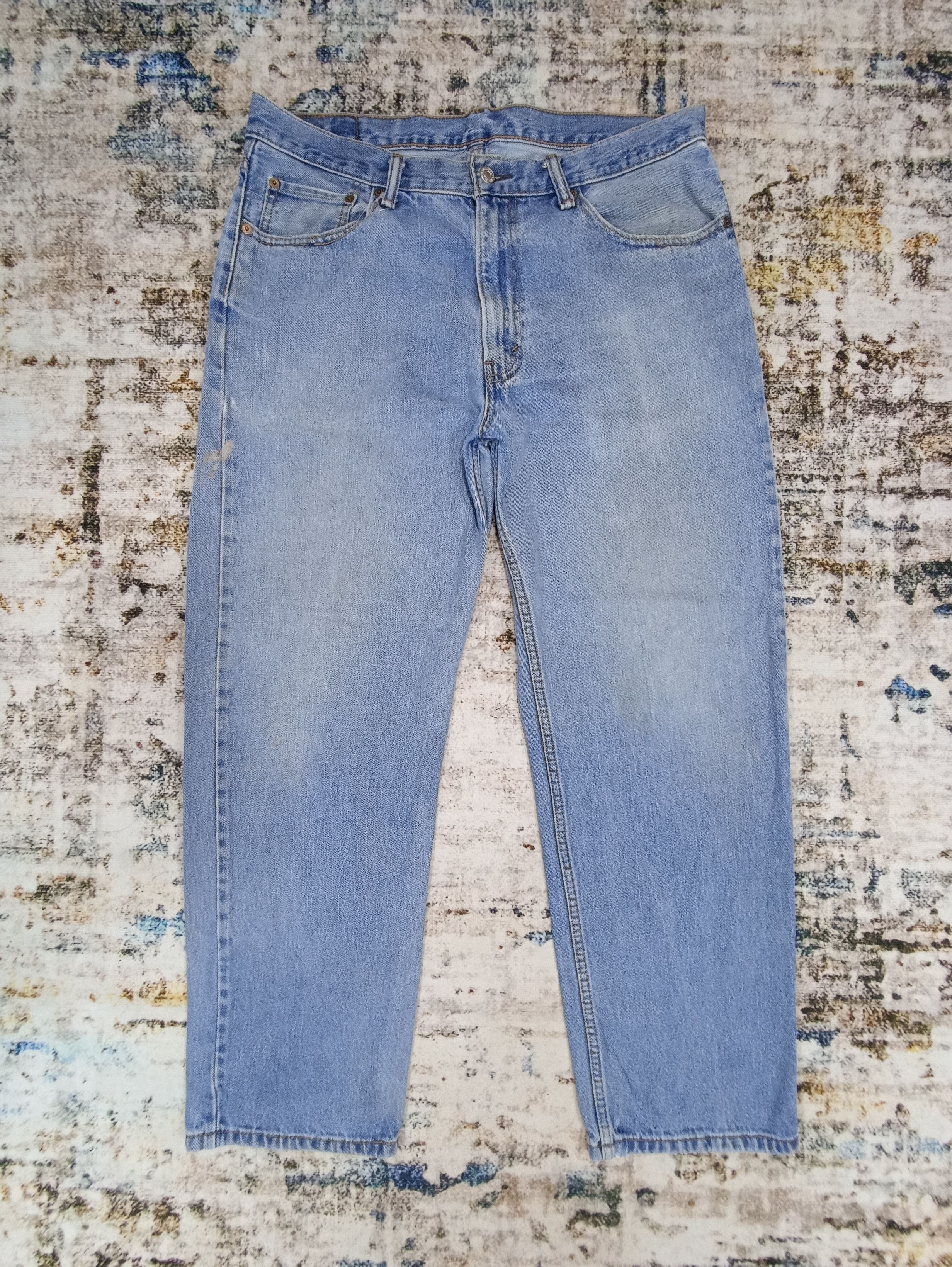 Jean × Levi's × Vintage Vintage Levi's 550 Blue Wash Jeans 36X30-J074 Size US 36 / EU 52 - 1 Thumbnail