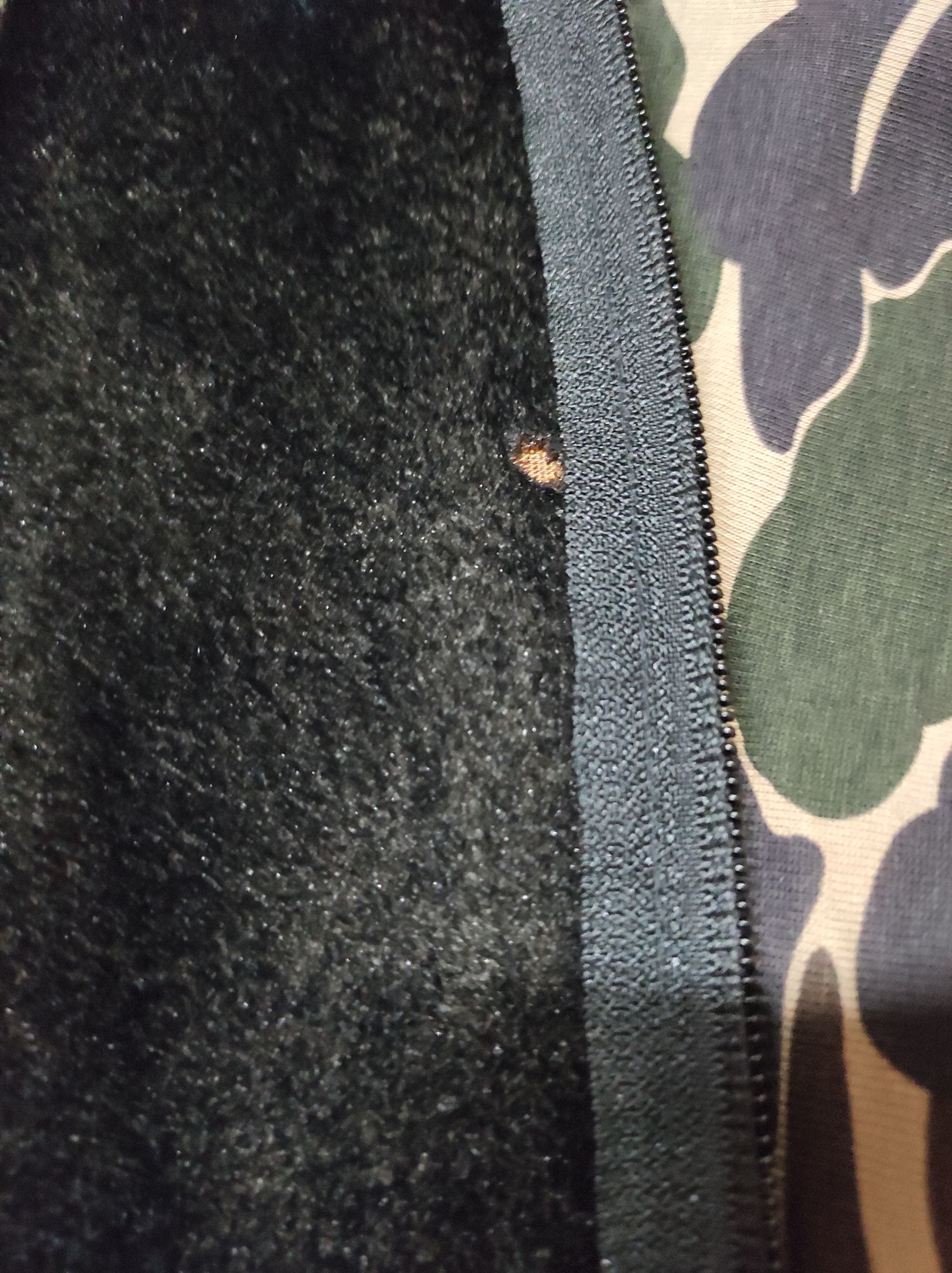 Carhartt × Carhartt Wip × Vintage Vintage Y2k Carhatt Camo Sweater Hoodie Zipper Size US M / EU 48-50 / 2 - 14 Thumbnail
