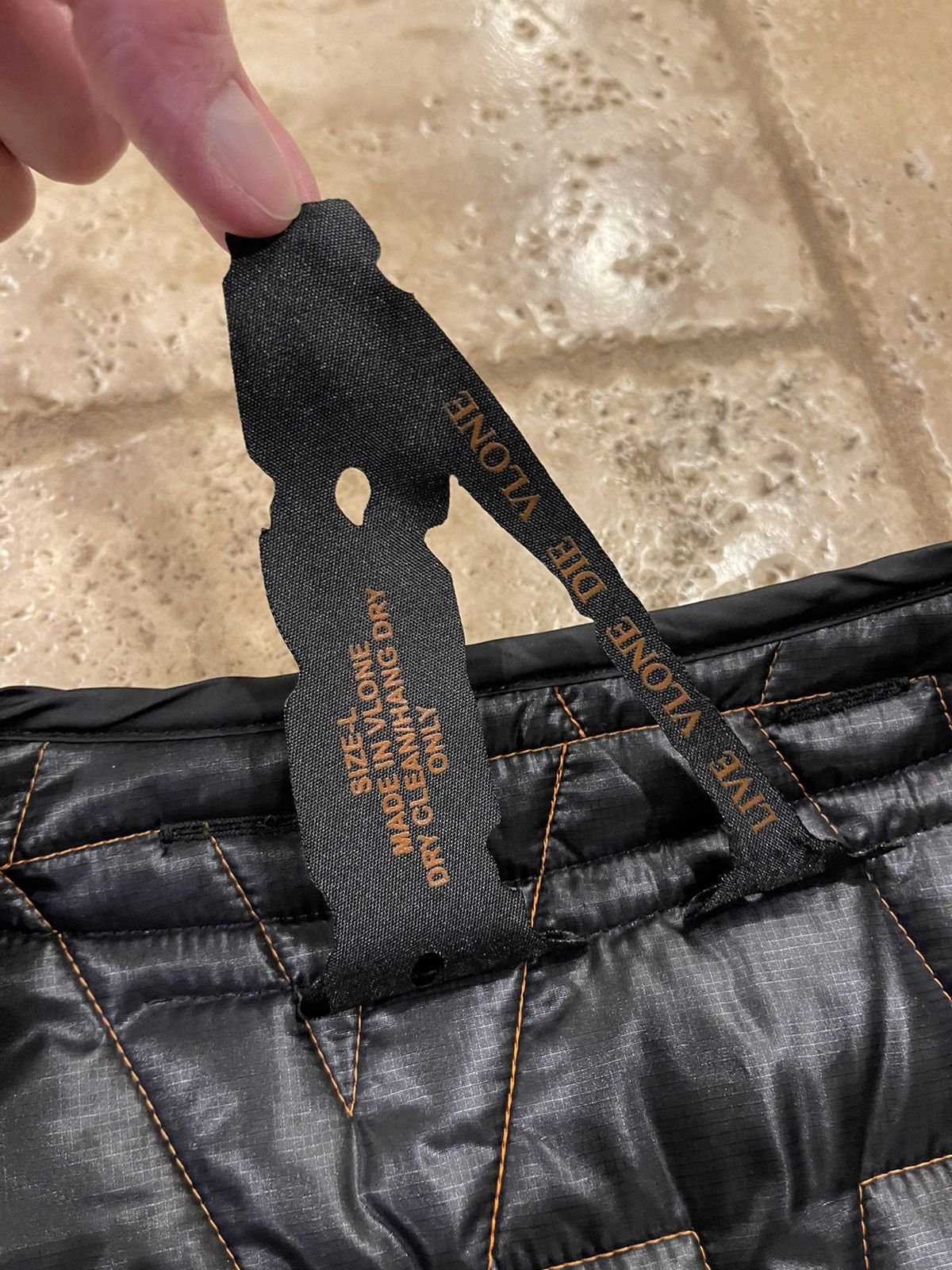 Vlone Vlone V Logo Black Orange Stitched Quilted Runway Jacket Size US L / EU 52-54 / 3 - 10 Thumbnail
