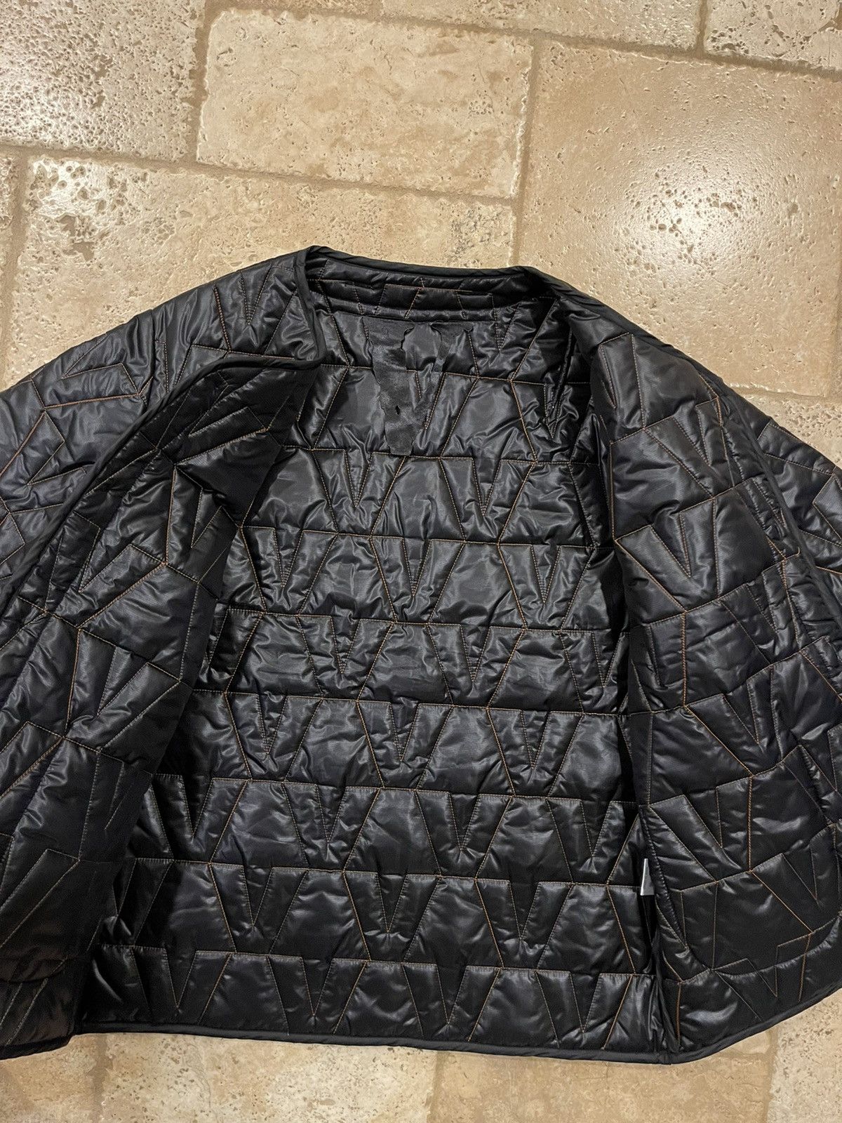 Vlone Vlone V Logo Black Orange Stitched Quilted Runway Jacket Size US L / EU 52-54 / 3 - 8 Thumbnail