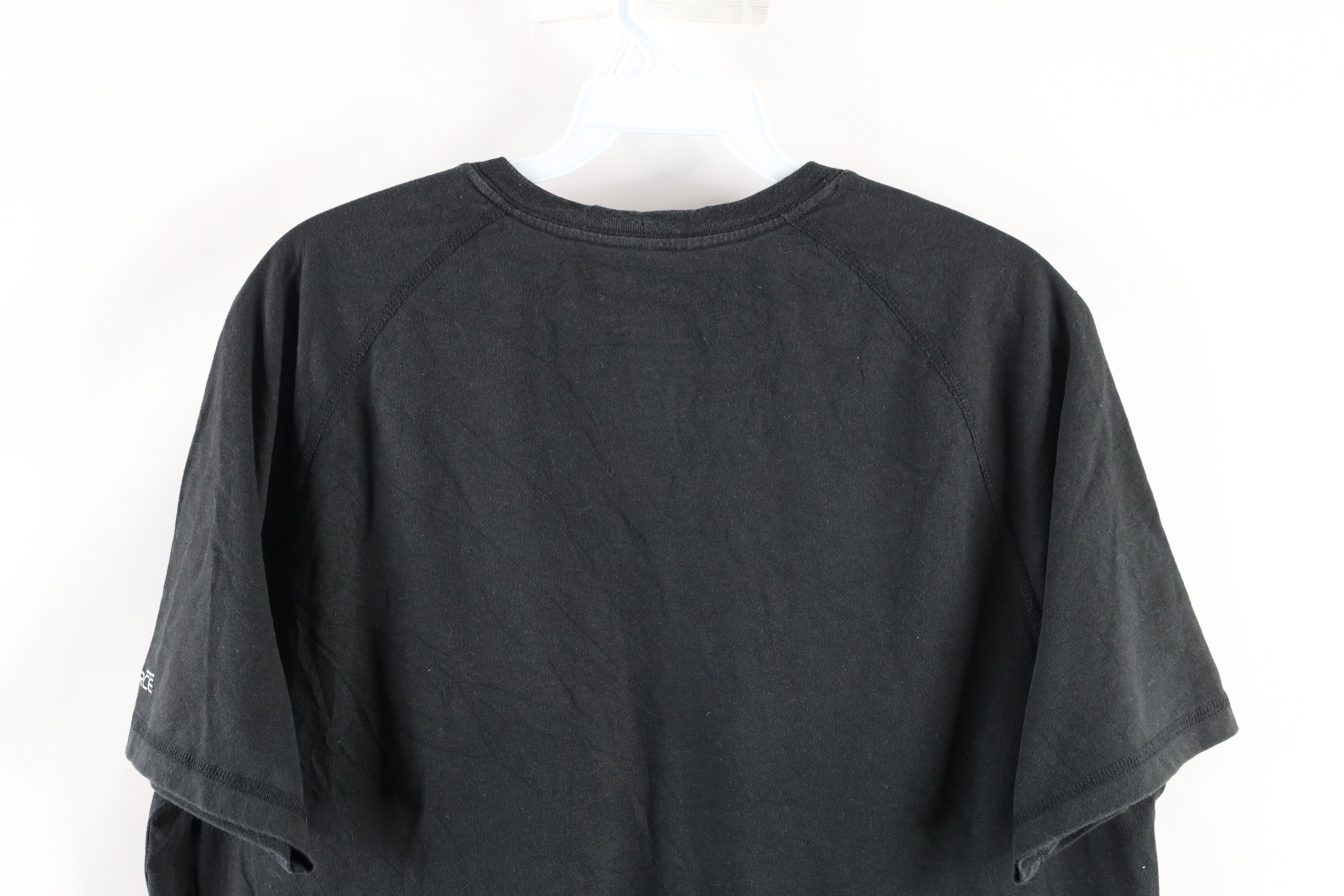 Vintage Carhartt Out Box Logo Pocket Short Sleeve T-Shirt Black Size US M / EU 48-50 / 2 - 8 Thumbnail