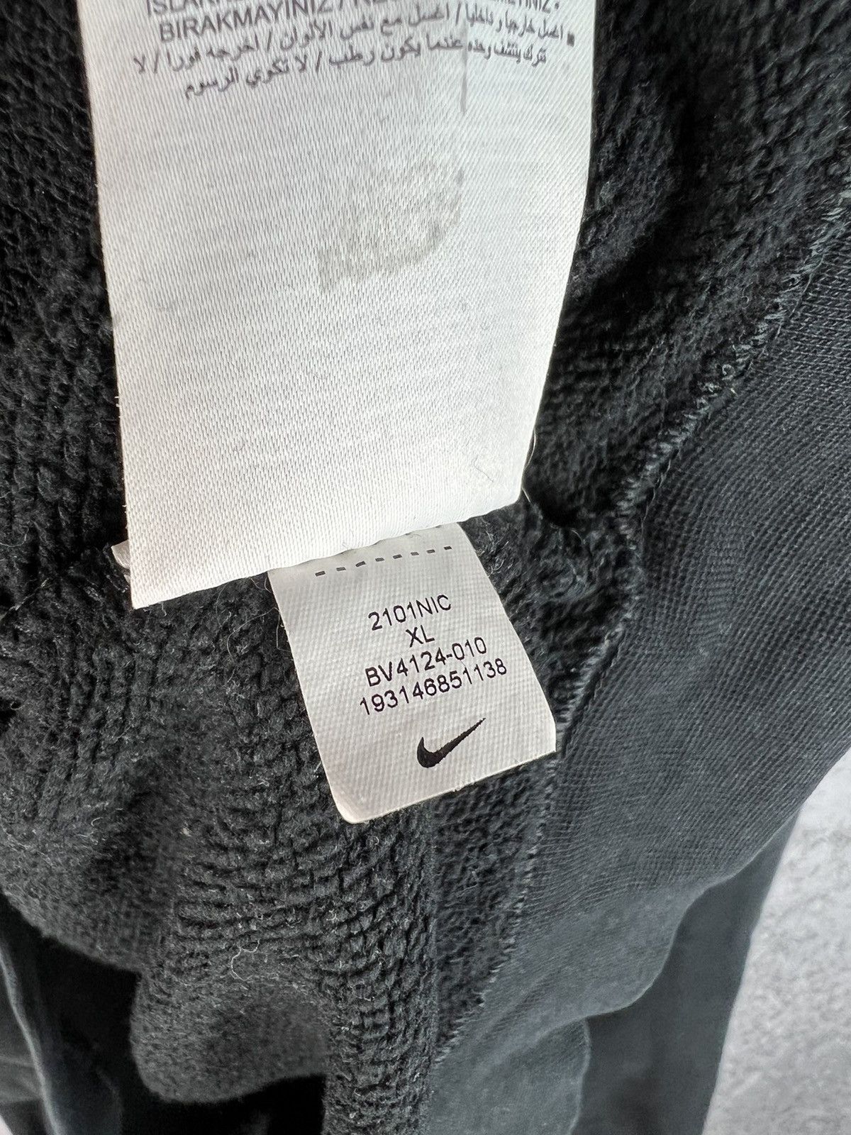 Nike Vintage Nike black basic hoodie Size US XL / EU 56 / 4 - 3 Thumbnail
