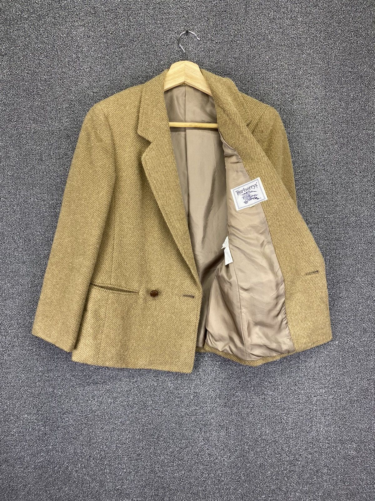 Burberry Vintage Burberry Single Breasted Wool Coats Jacket Size M / US 6-8 / IT 42-44 - 2 Thumbnail