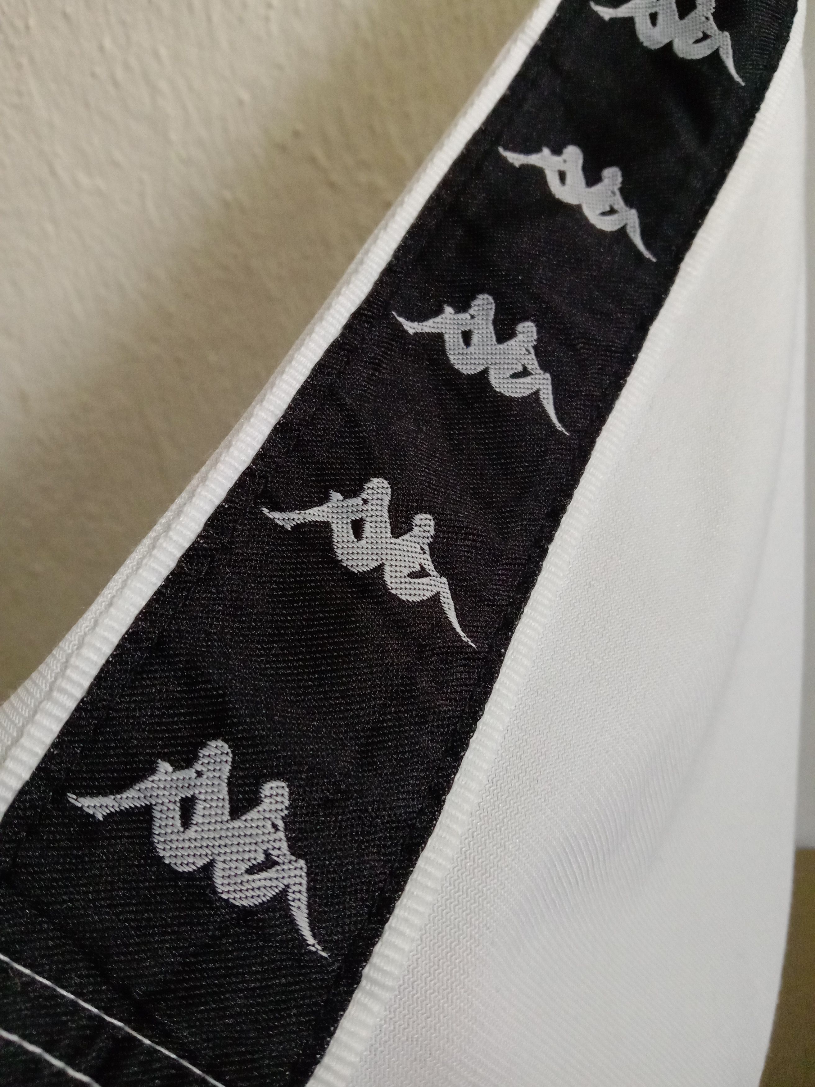 Kappa Zipper Up Tee with Big Logo / Spelled Out / Side Tape Size US M / EU 48-50 / 2 - 7 Thumbnail